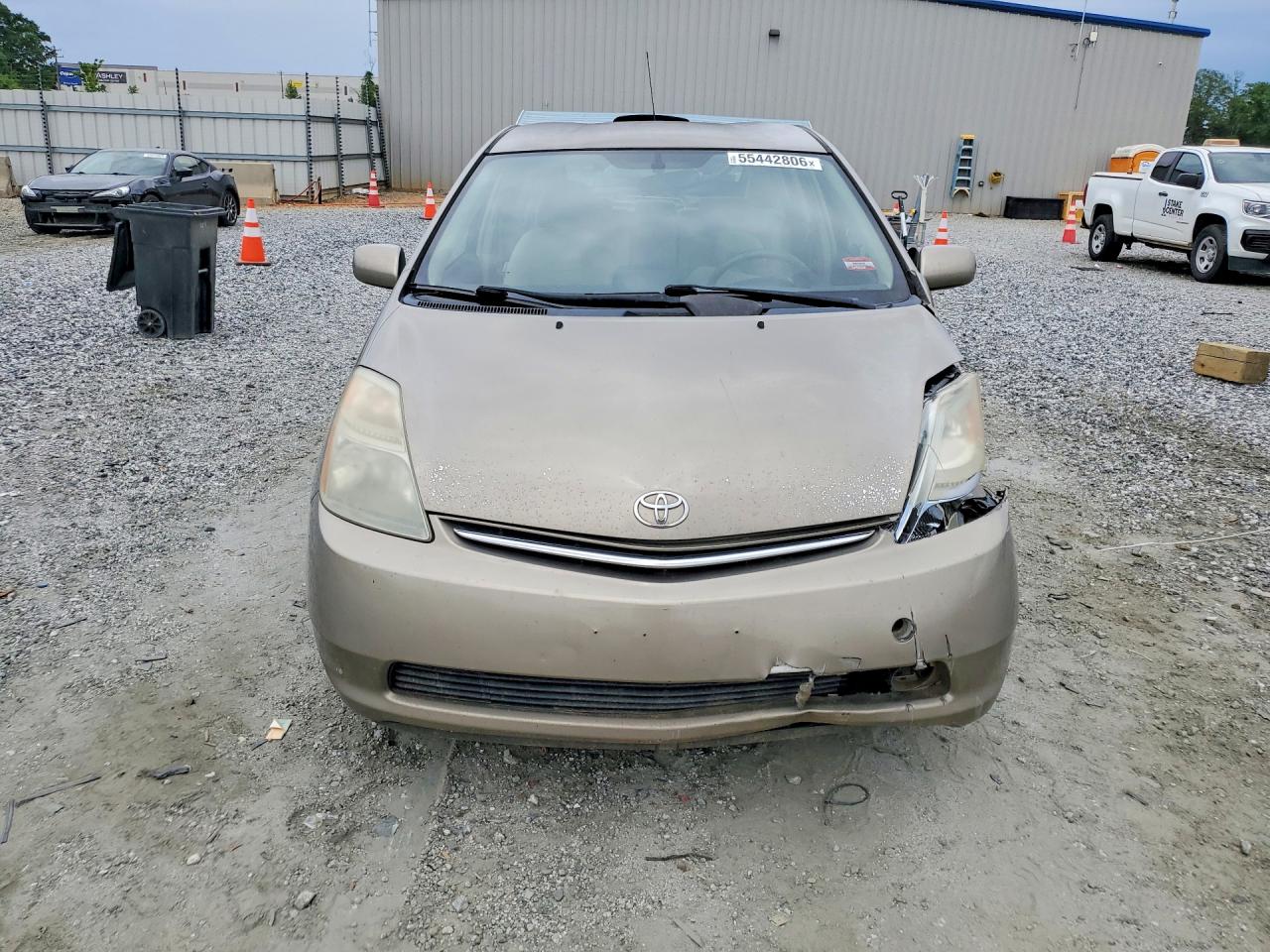 2006 Toyota Prius Base Tan vin: JTDKB20U663187012
