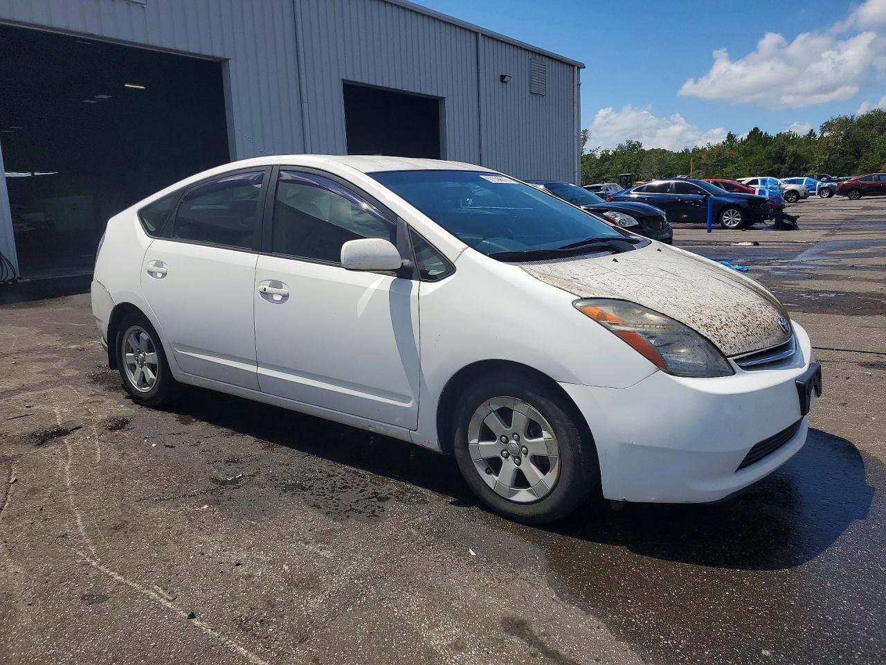 2006 Toyota Prius Base Белый vin: JTDKB20U663194722