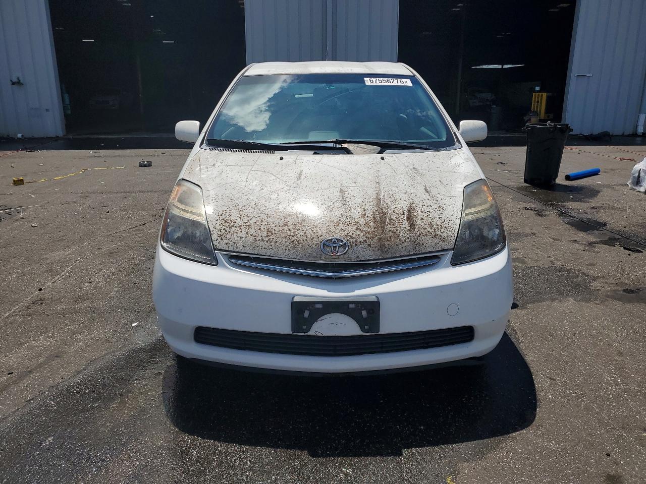 2006 Toyota Prius Base Белый vin: JTDKB20U663194722