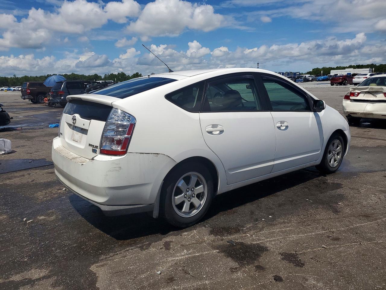 2006 Toyota Prius Base Белый vin: JTDKB20U663194722