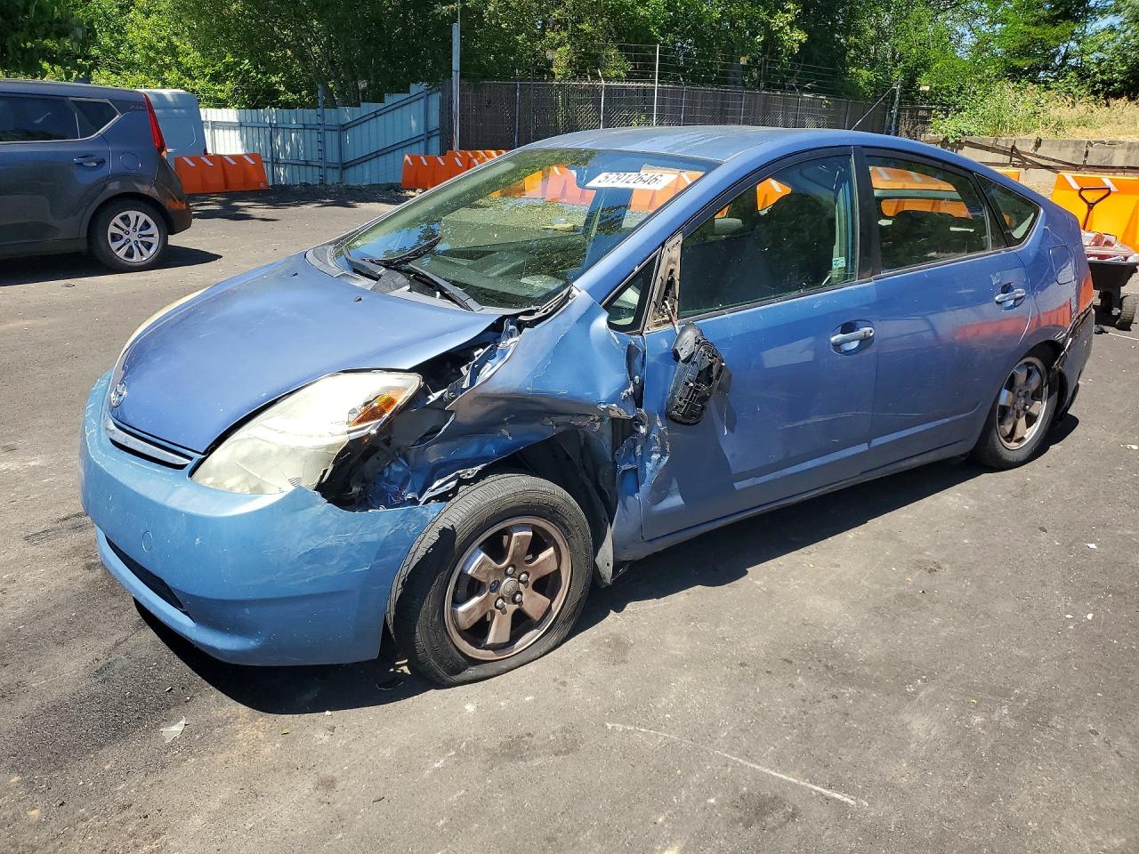 2006 Toyota Prius Base Blue vin: JTDKB20U667064268