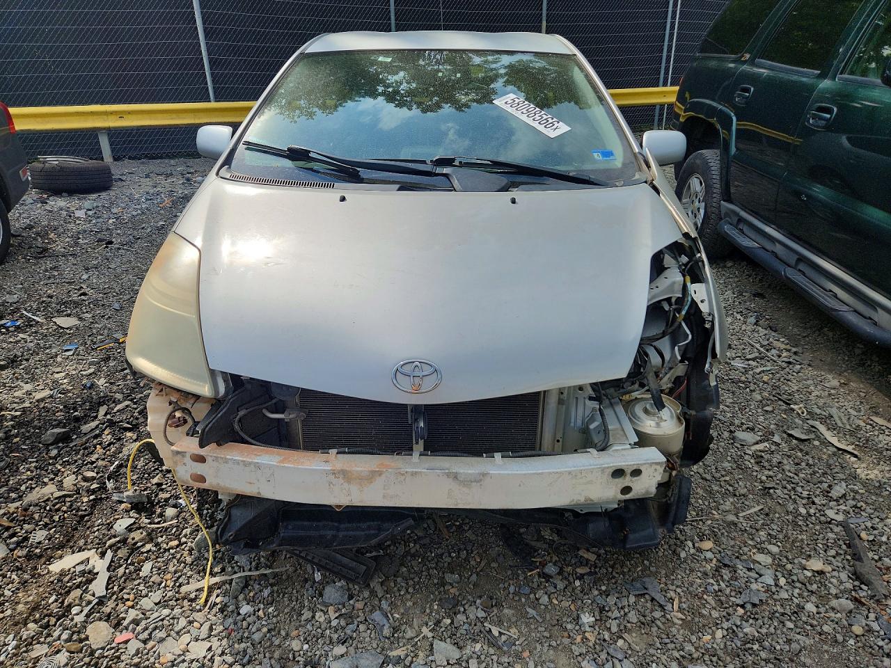 2006 Toyota Prius Base Silver vin: JTDKB20U667072922