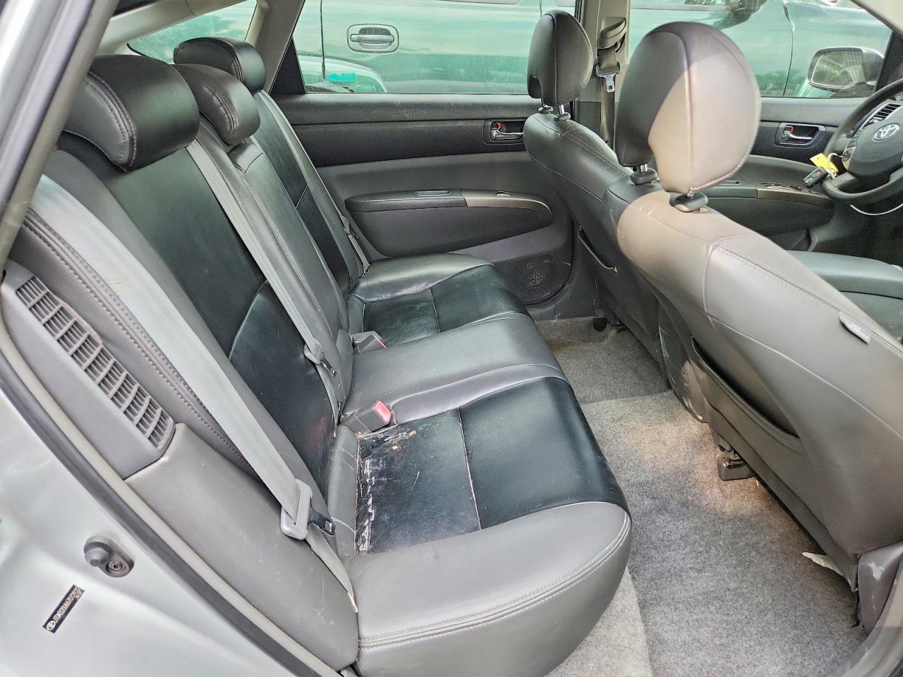 2006 Toyota Prius Base Silver vin: JTDKB20U667072922