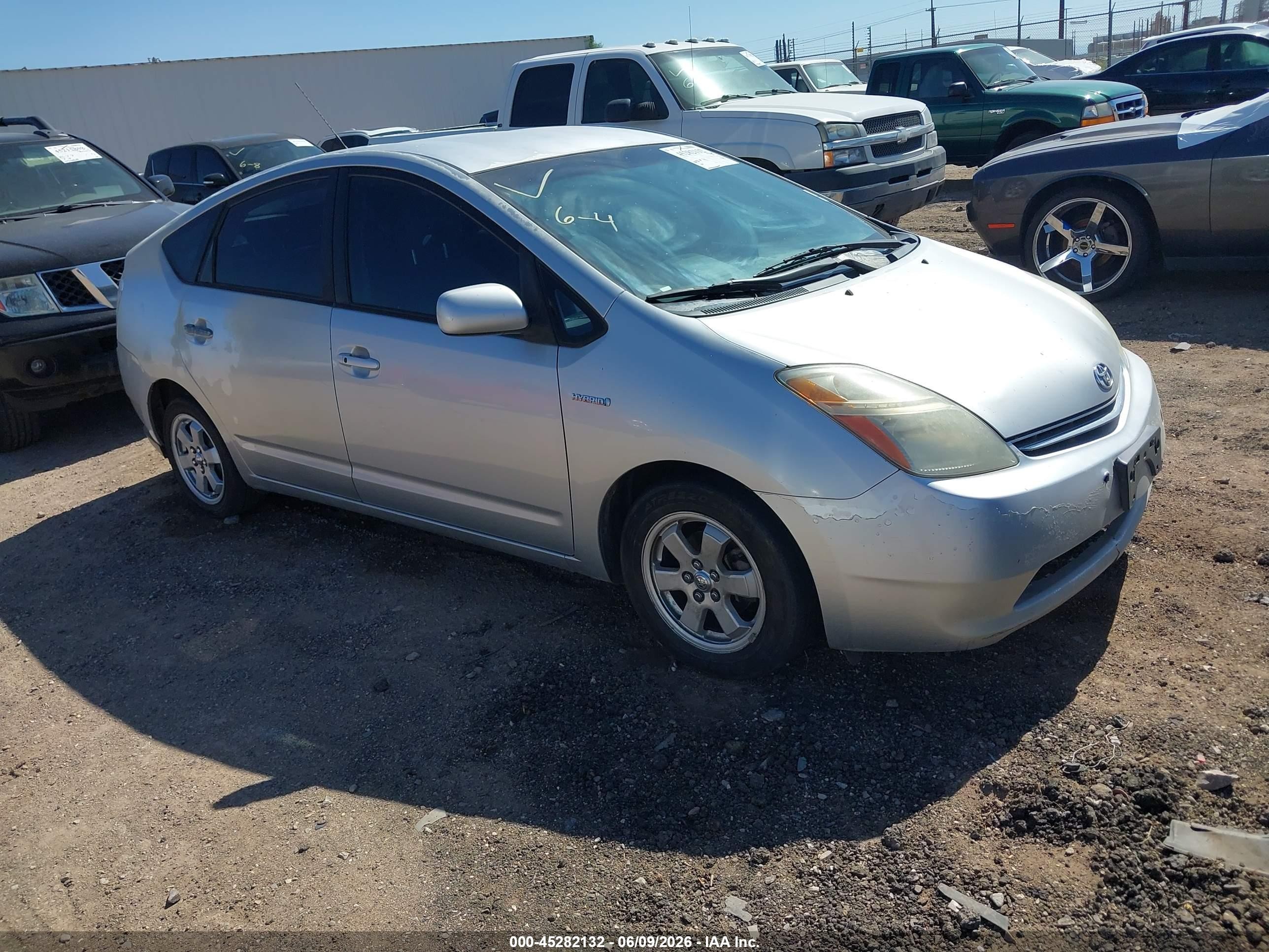 2006 Toyota Prius   Silver vin: JTDKB20U667073035