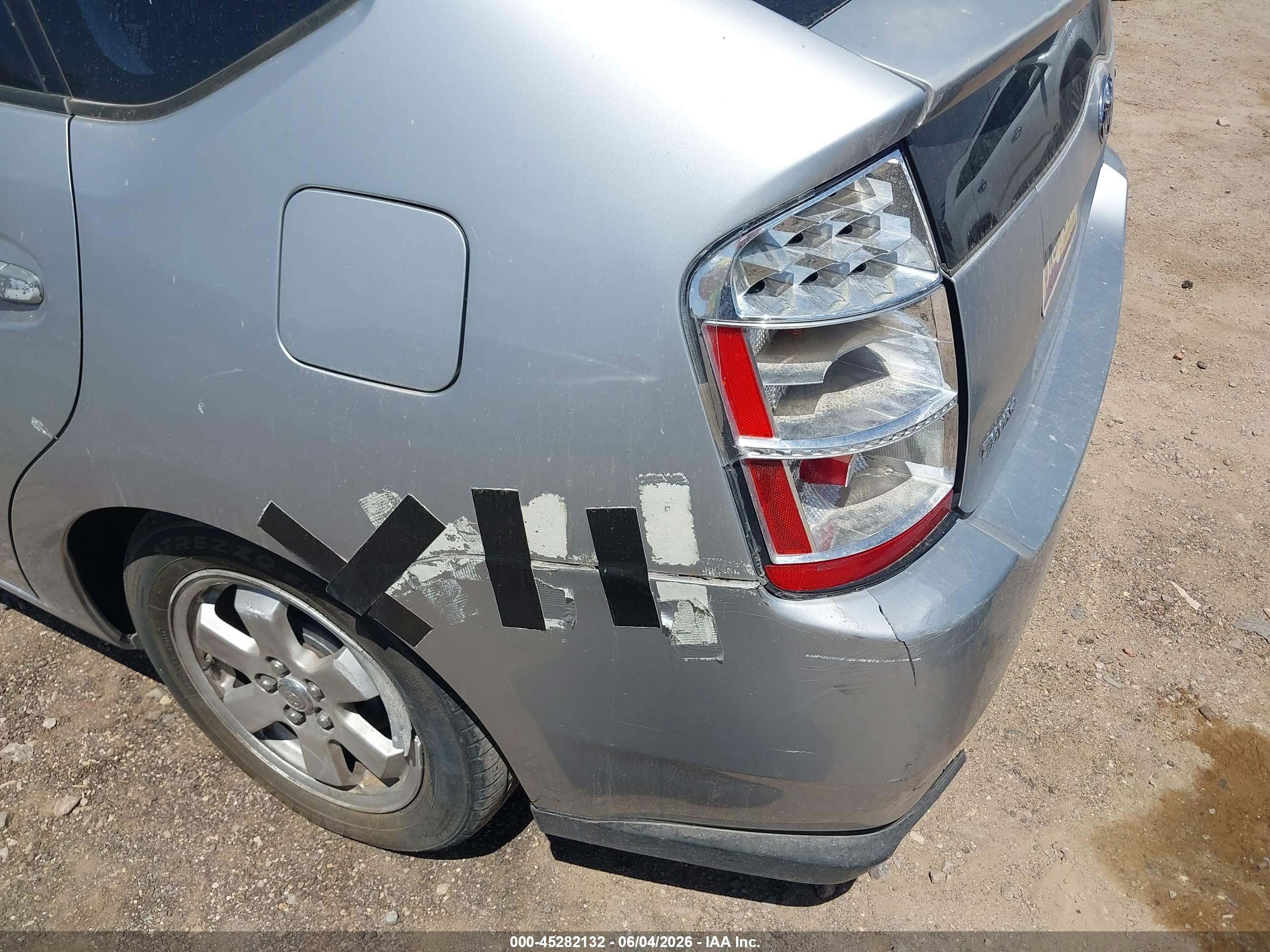 2006 Toyota Prius   Silver vin: JTDKB20U667073035