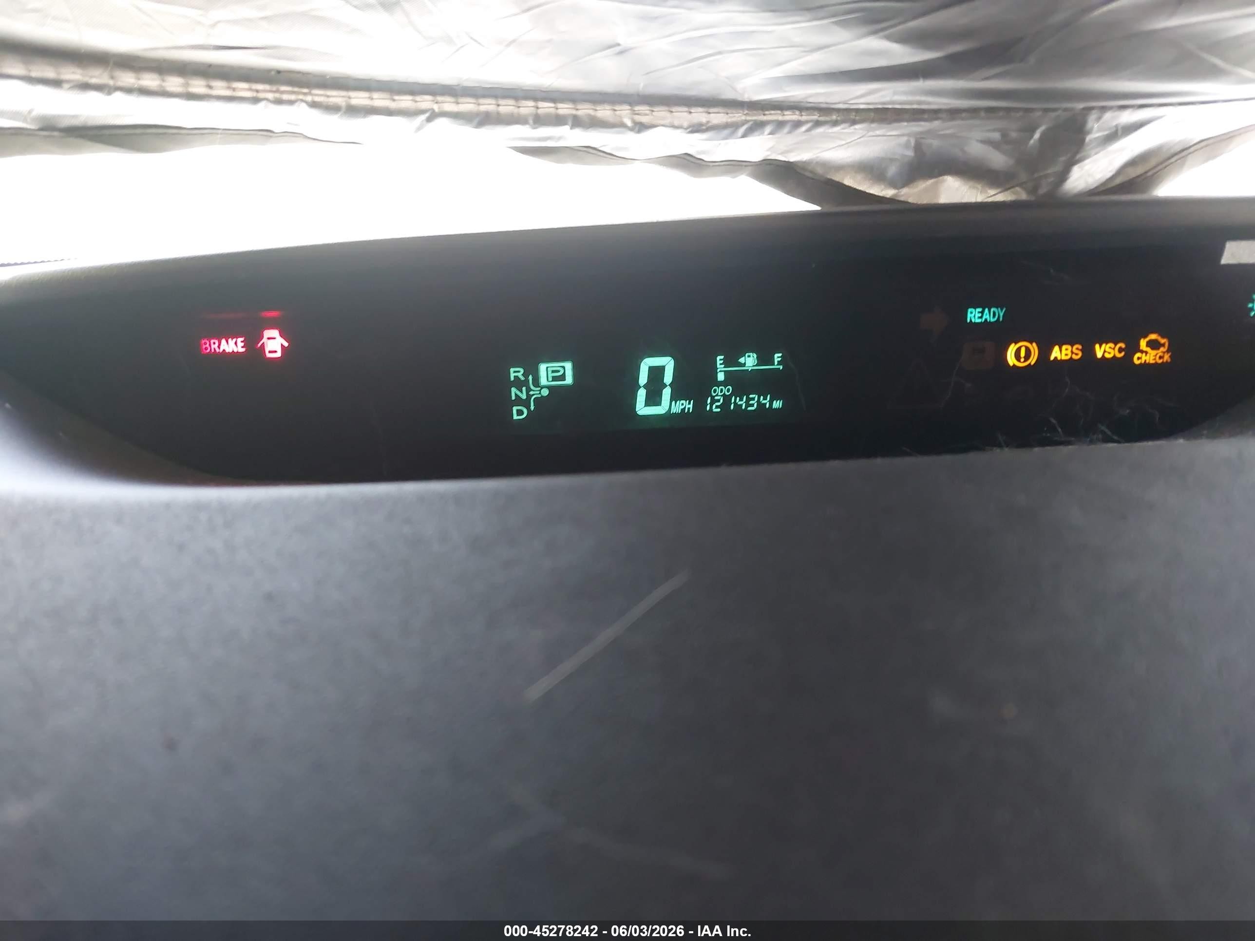 2006 Toyota Prius   Silver vin: JTDKB20U667079935