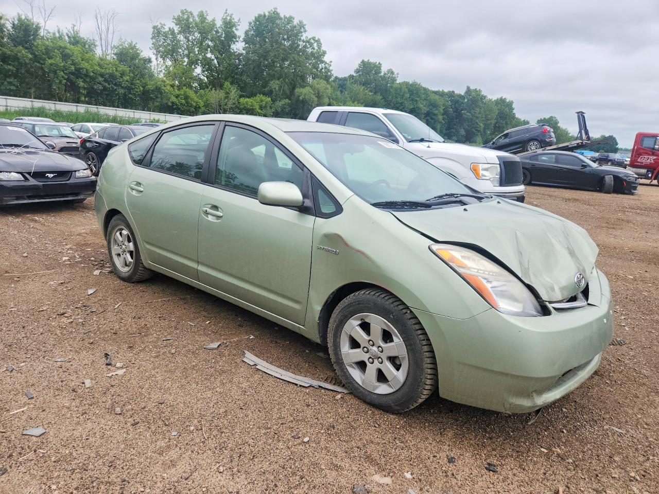2006 Toyota Prius Base Green vin: JTDKB20U667513786