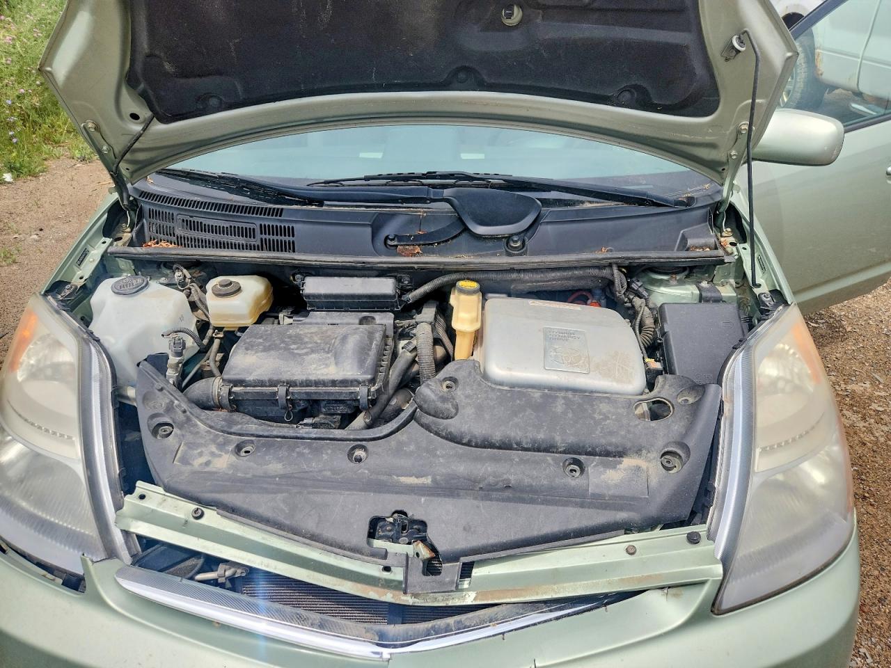 2006 Toyota Prius Base Green vin: JTDKB20U667513786