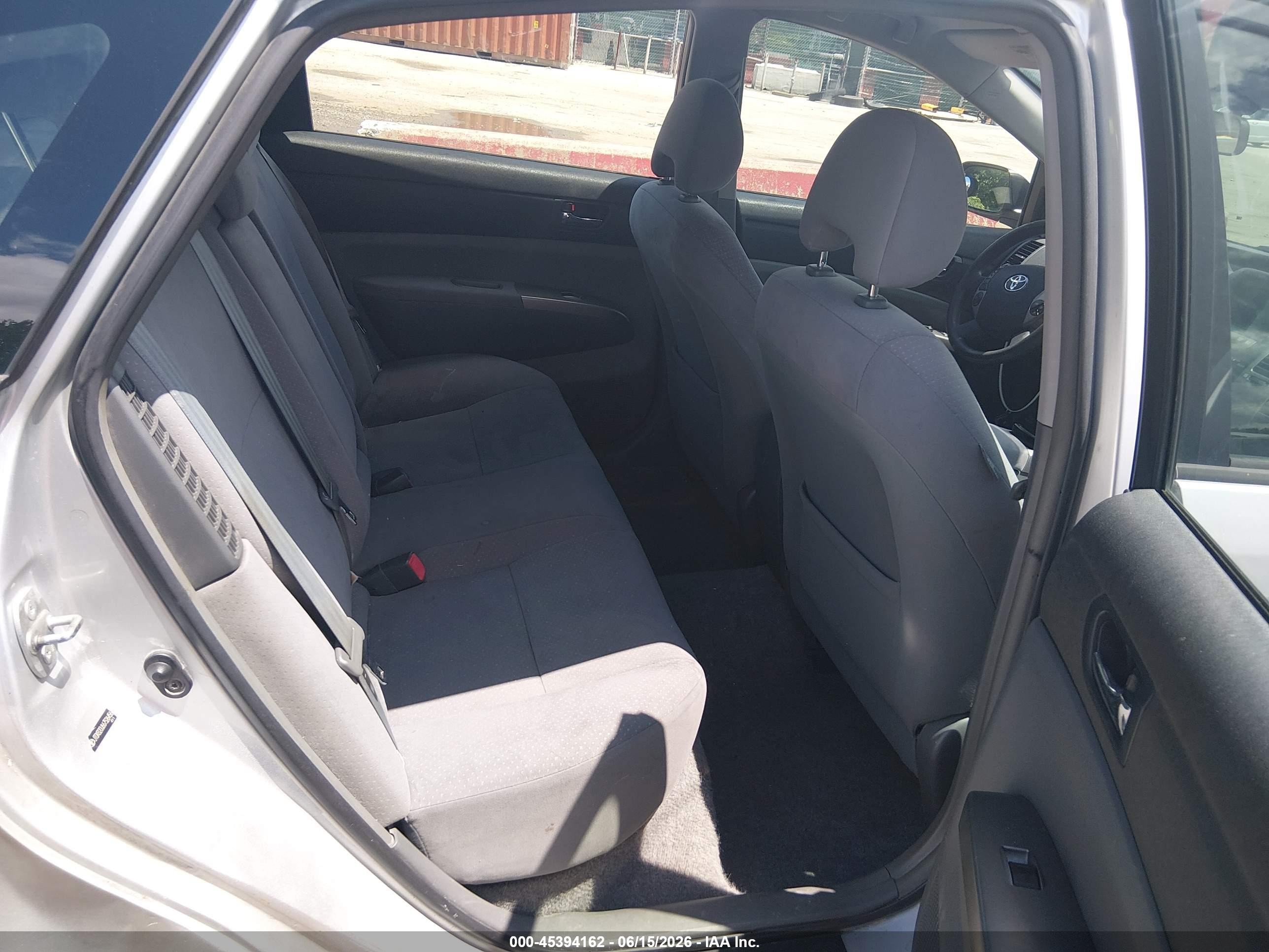 2006 Toyota Prius   Silver vin: JTDKB20U667526456