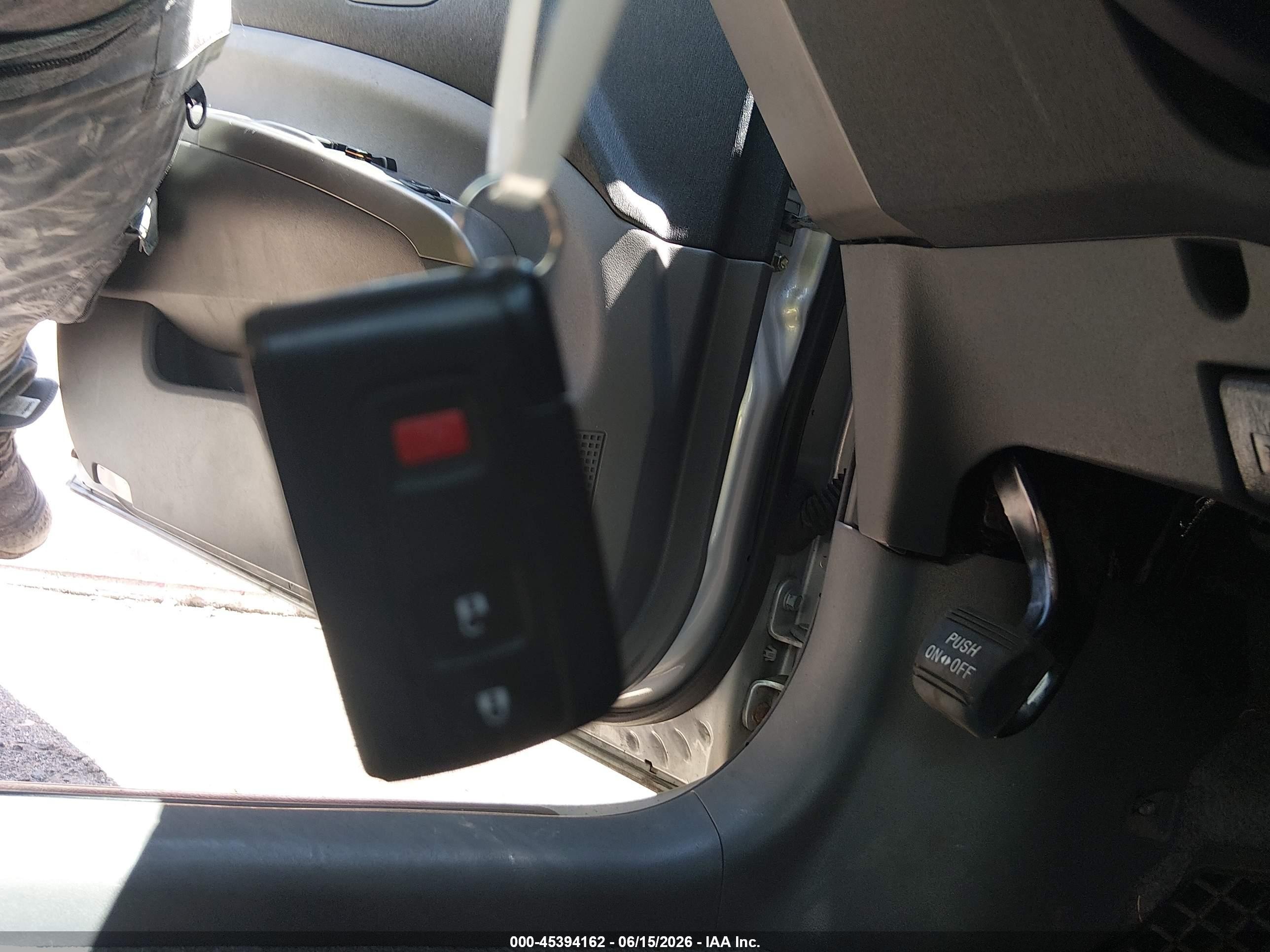 2006 Toyota Prius   Silver vin: JTDKB20U667526456