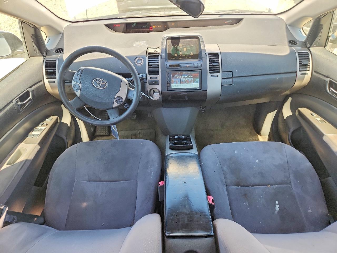 2007 Toyota Prius Base White vin: JTDKB20U673207986
