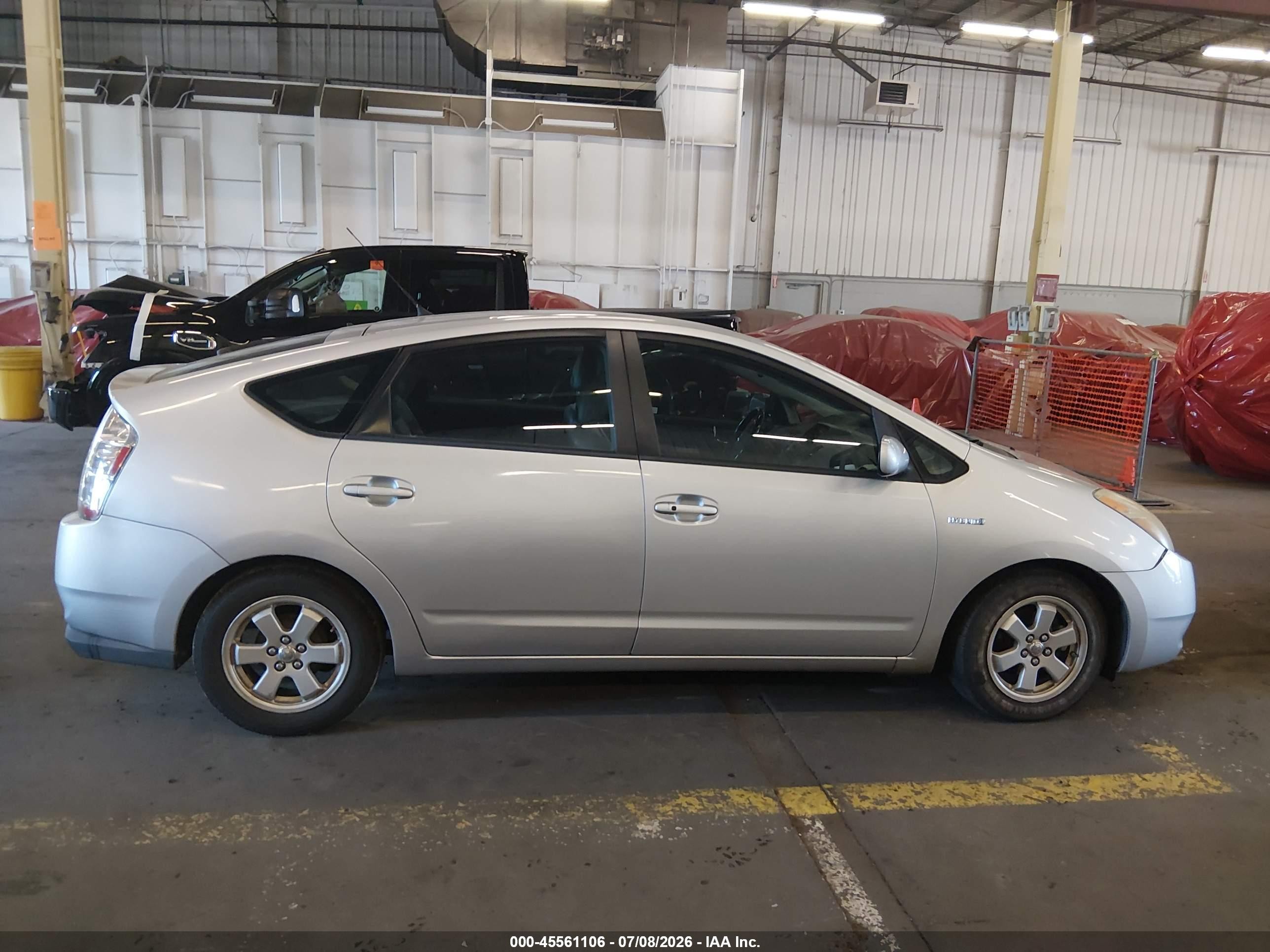 2007 Toyota Prius   Silver vin: JTDKB20U673218101