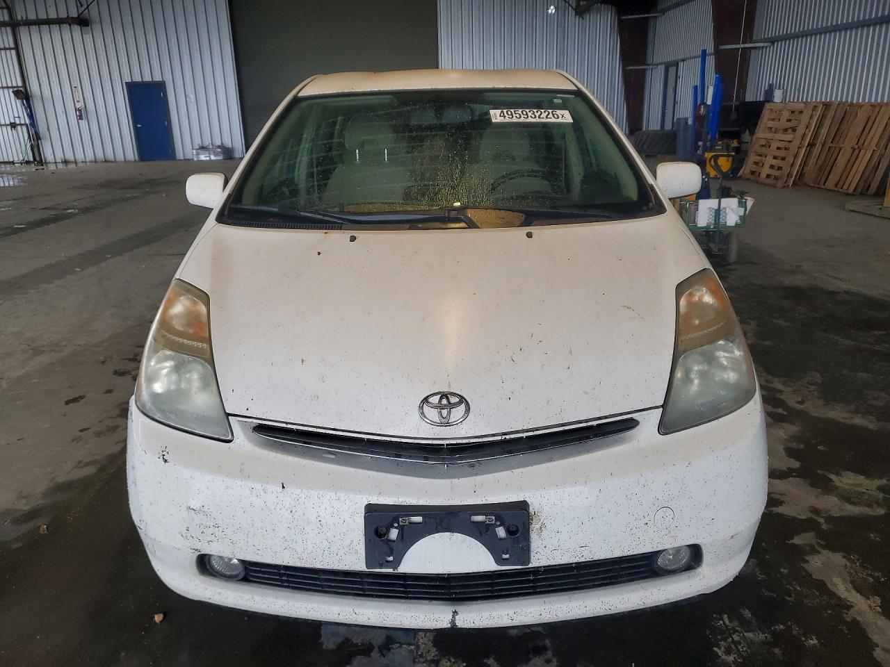 2007 Toyota Prius Base White vin: JTDKB20U673233942