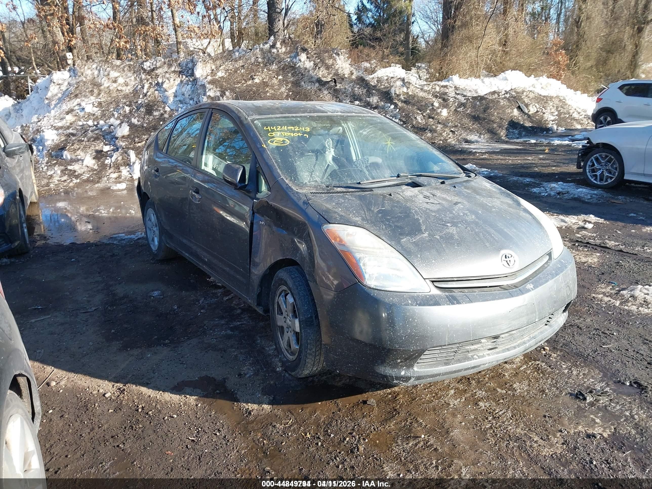 2007 Toyota Prius   Silver vin: JTDKB20U673245234