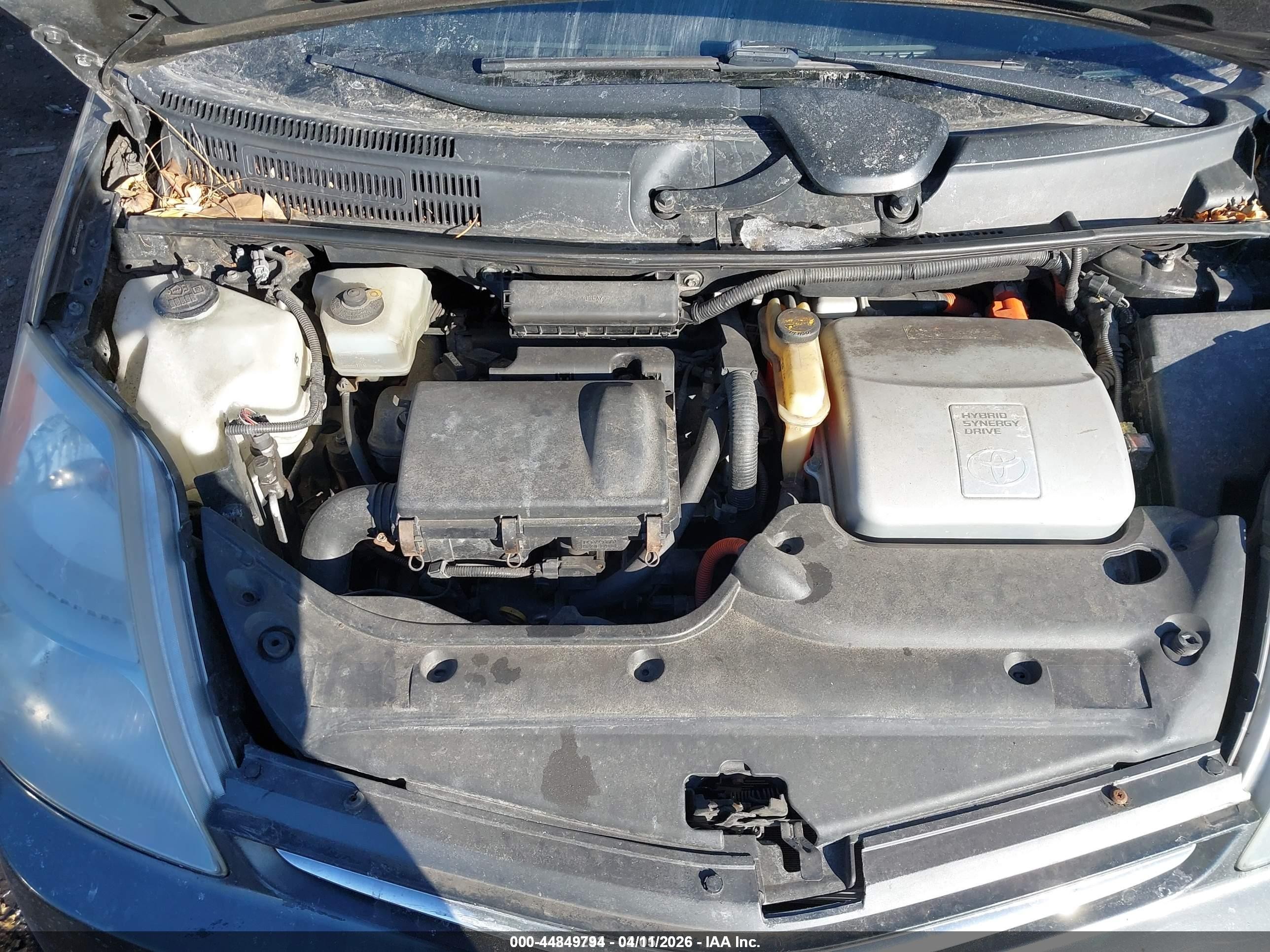 2007 Toyota Prius   Silver vin: JTDKB20U673245234