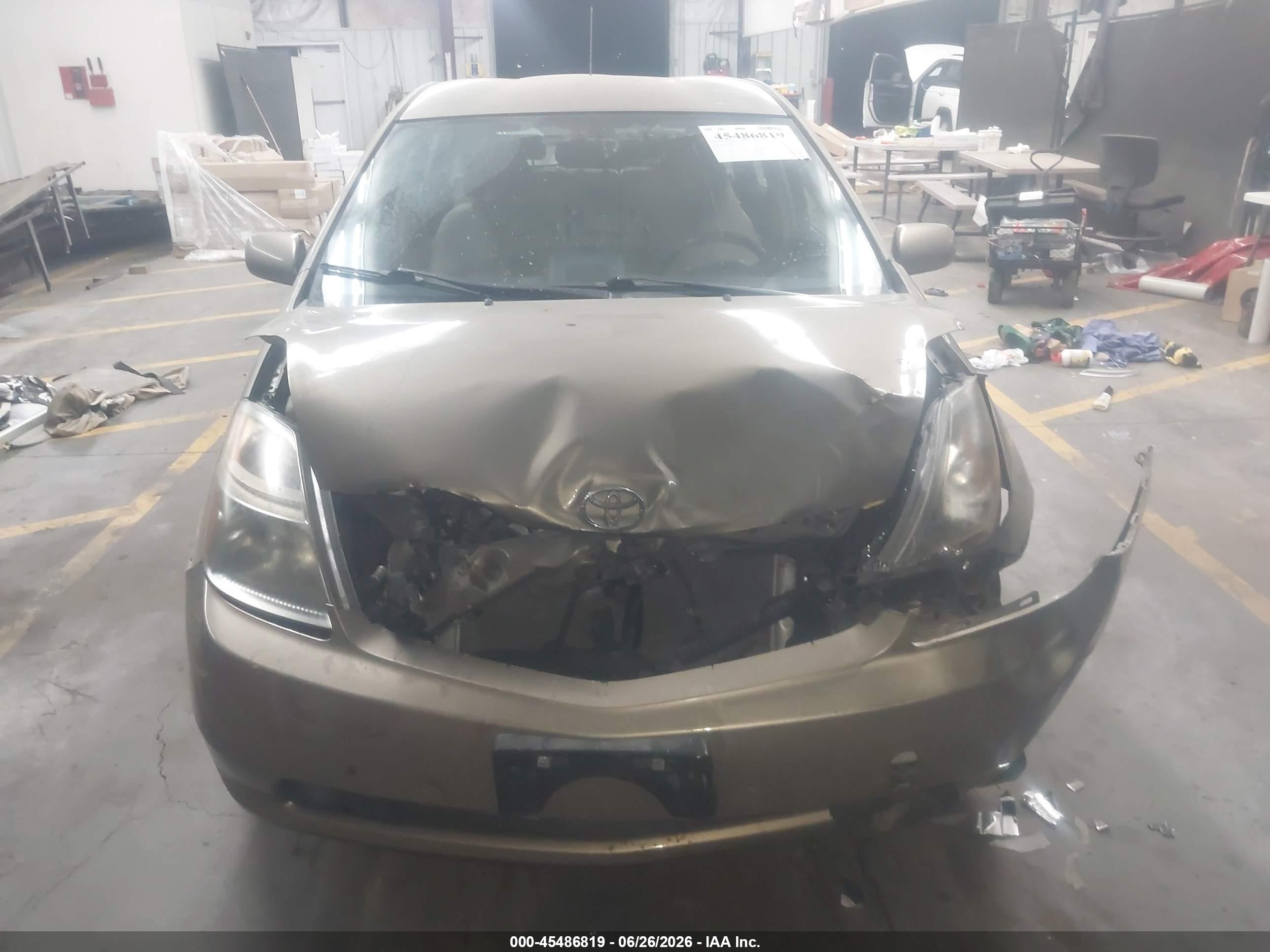 2007 Toyota Prius   Brown vin: JTDKB20U673253219