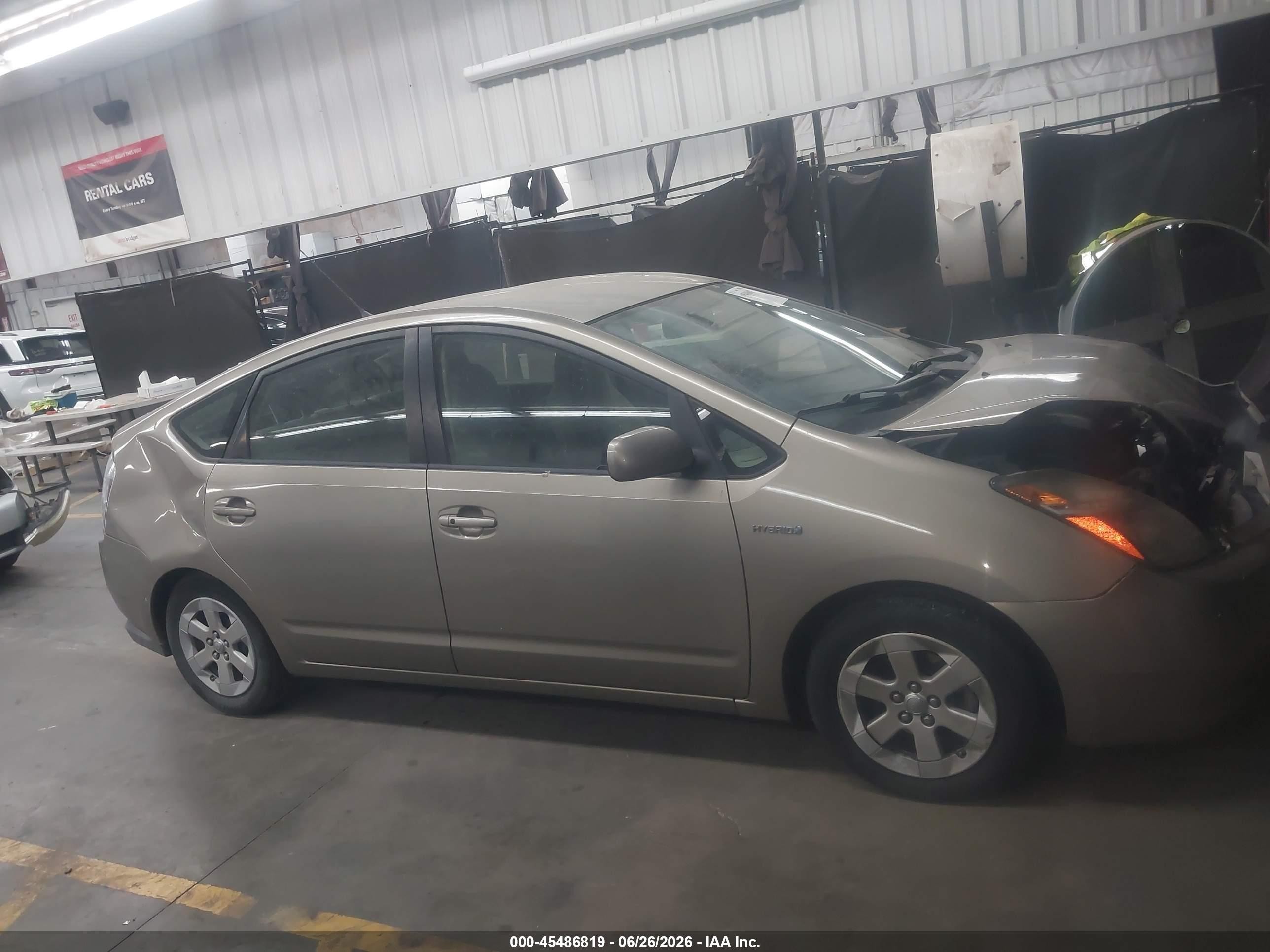 2007 Toyota Prius   Brown vin: JTDKB20U673253219