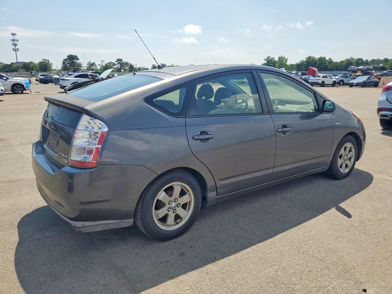 2007 Toyota Prius Base Gray vin: JTDKB20U673286222
