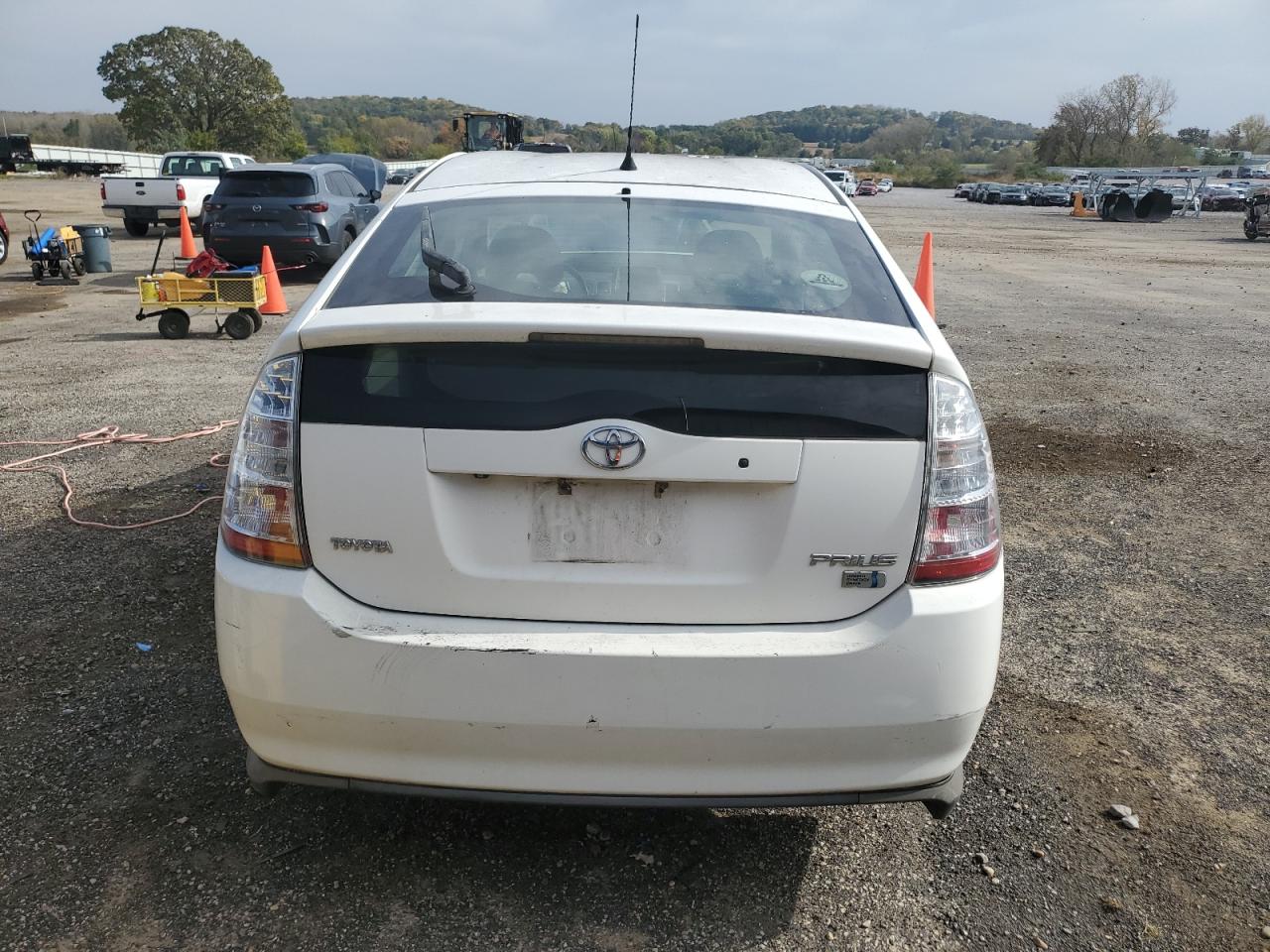 2007 Toyota Prius White vin: JTDKB20U673292750