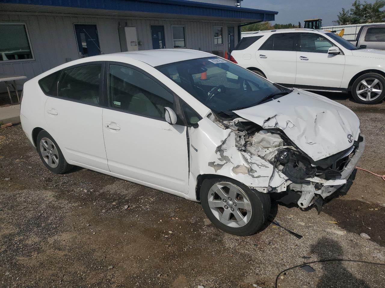 2007 Toyota Prius White vin: JTDKB20U673292750
