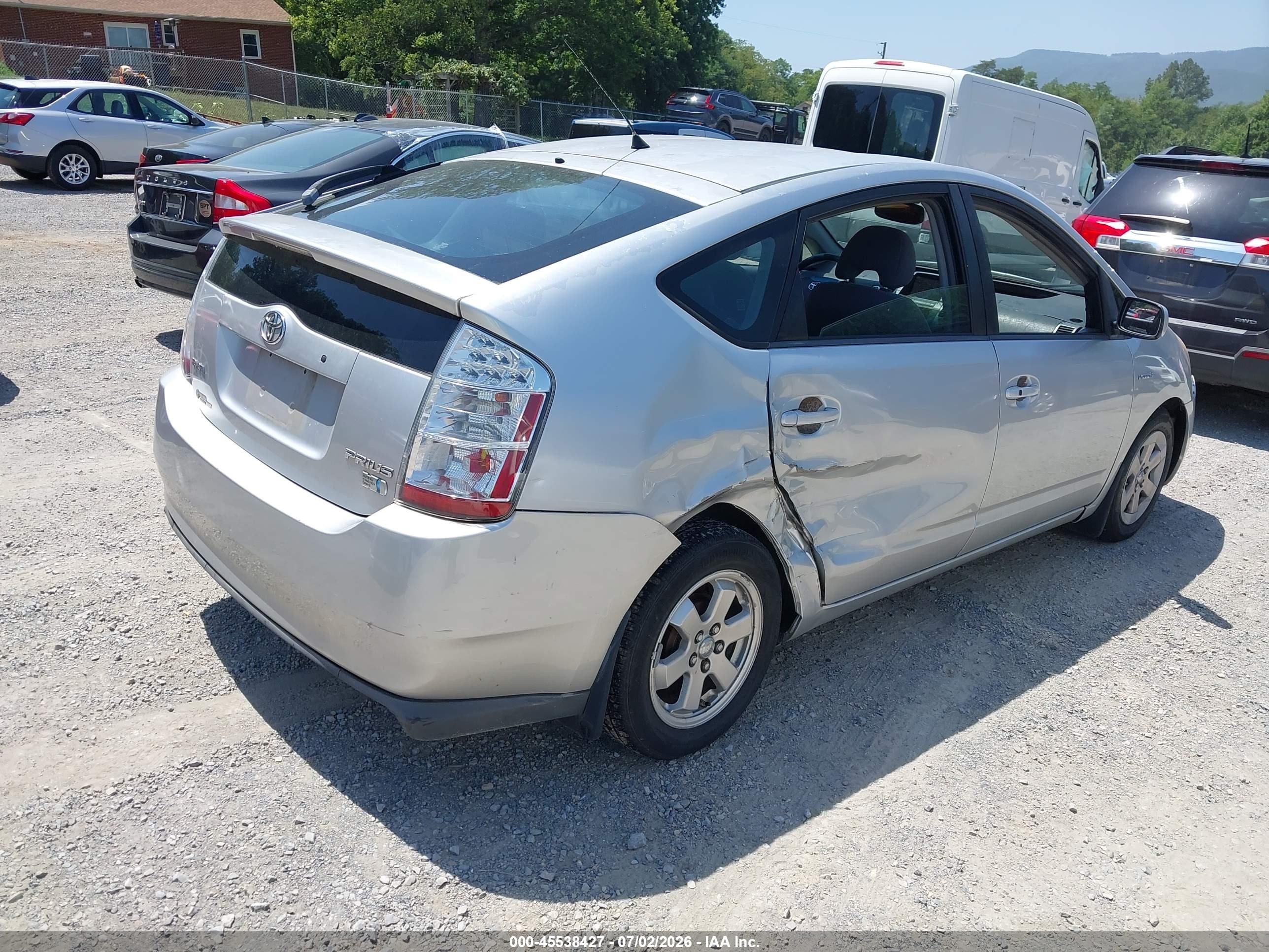 2007 Toyota Prius   Серебряный vin: JTDKB20U677558955