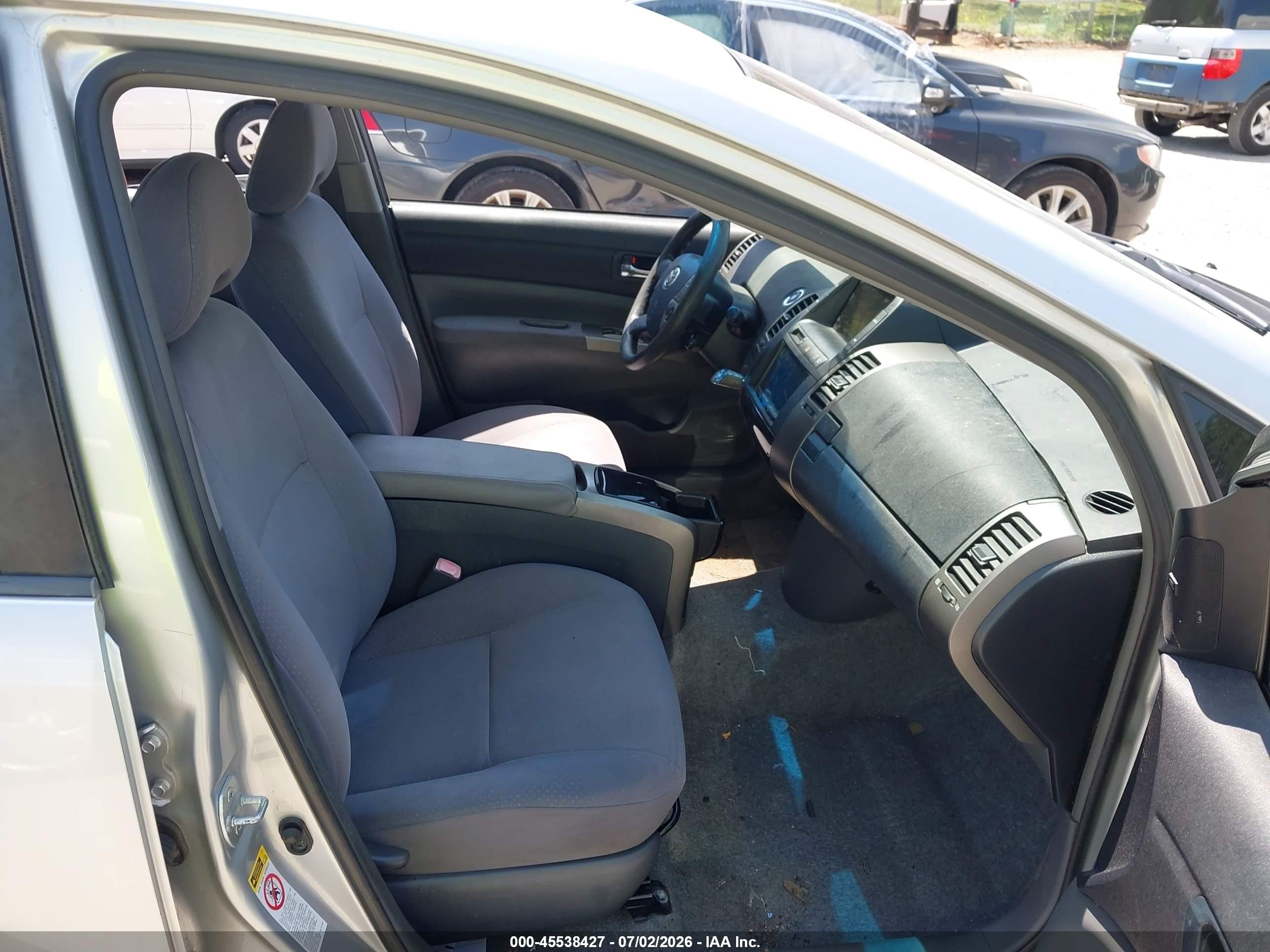 2007 Toyota Prius   Серебряный vin: JTDKB20U677558955