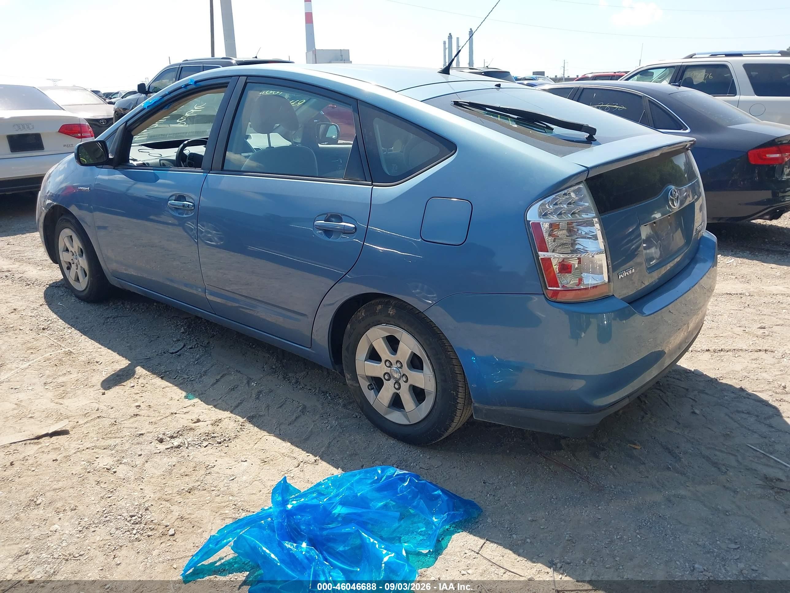 2007 Toyota Prius   Blue vin: JTDKB20U677577408
