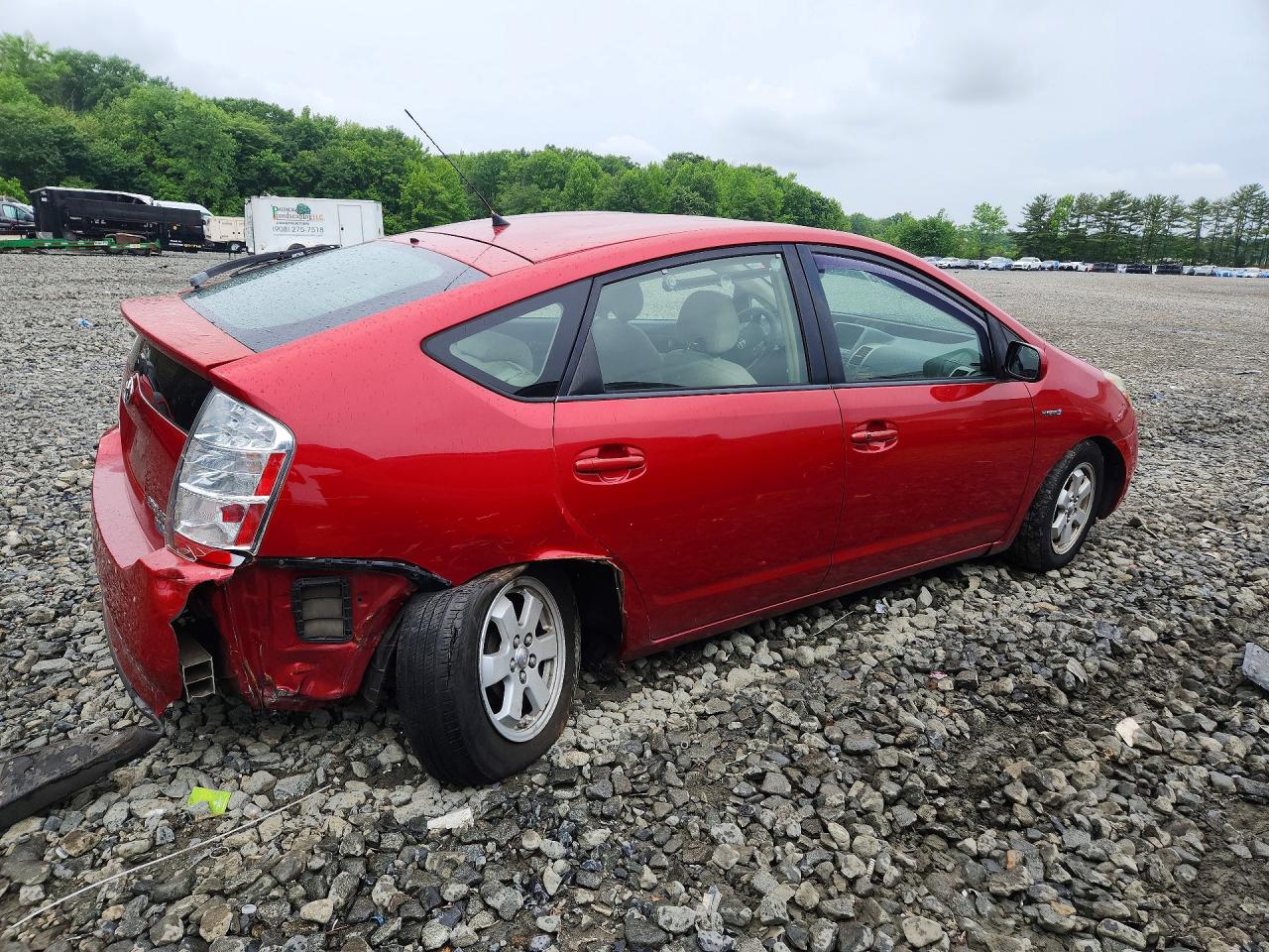 2007 Toyota Prius Base Red vin: JTDKB20U677588800