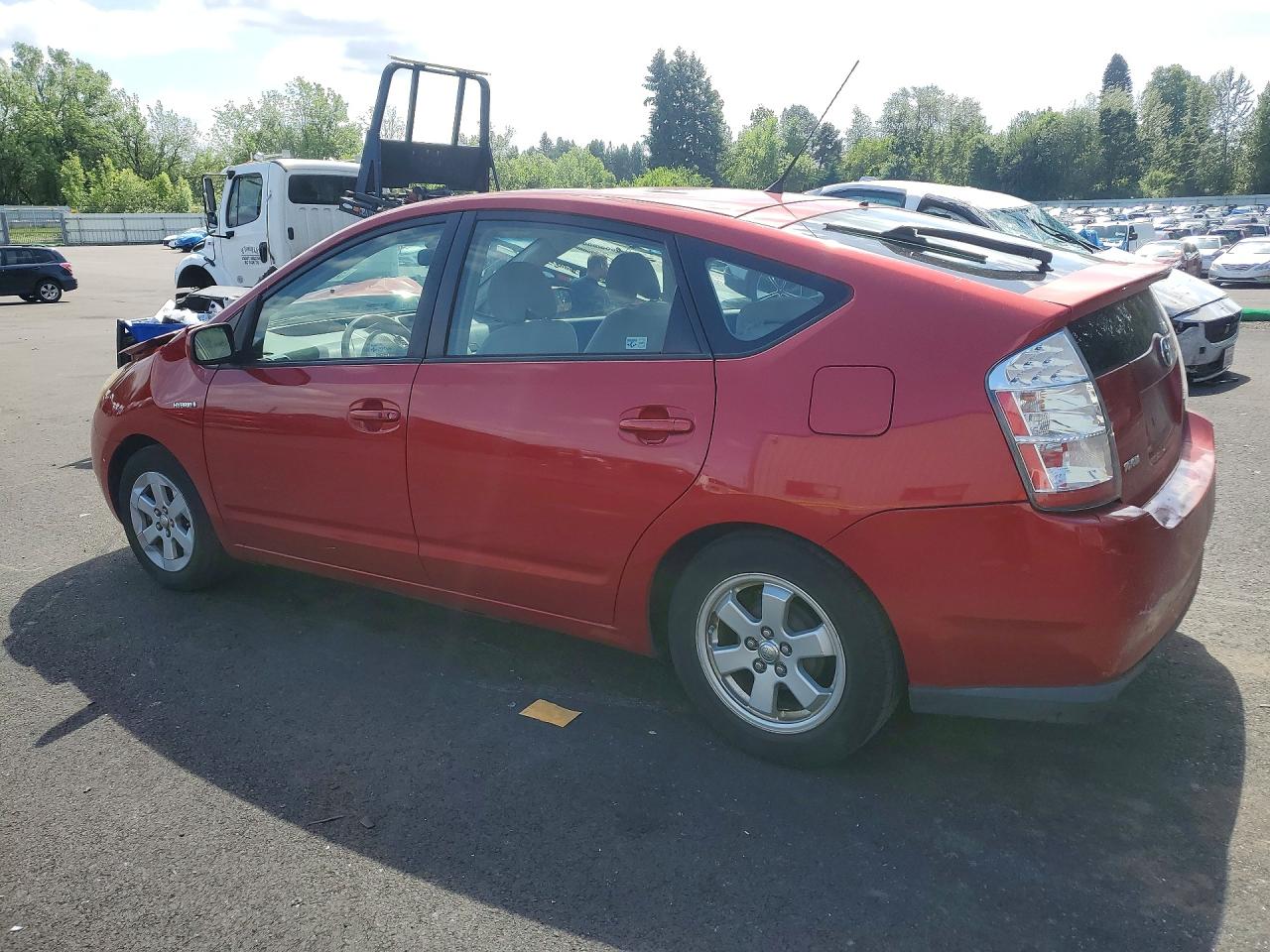 2007 Toyota Prius Base Красный vin: JTDKB20U677616966