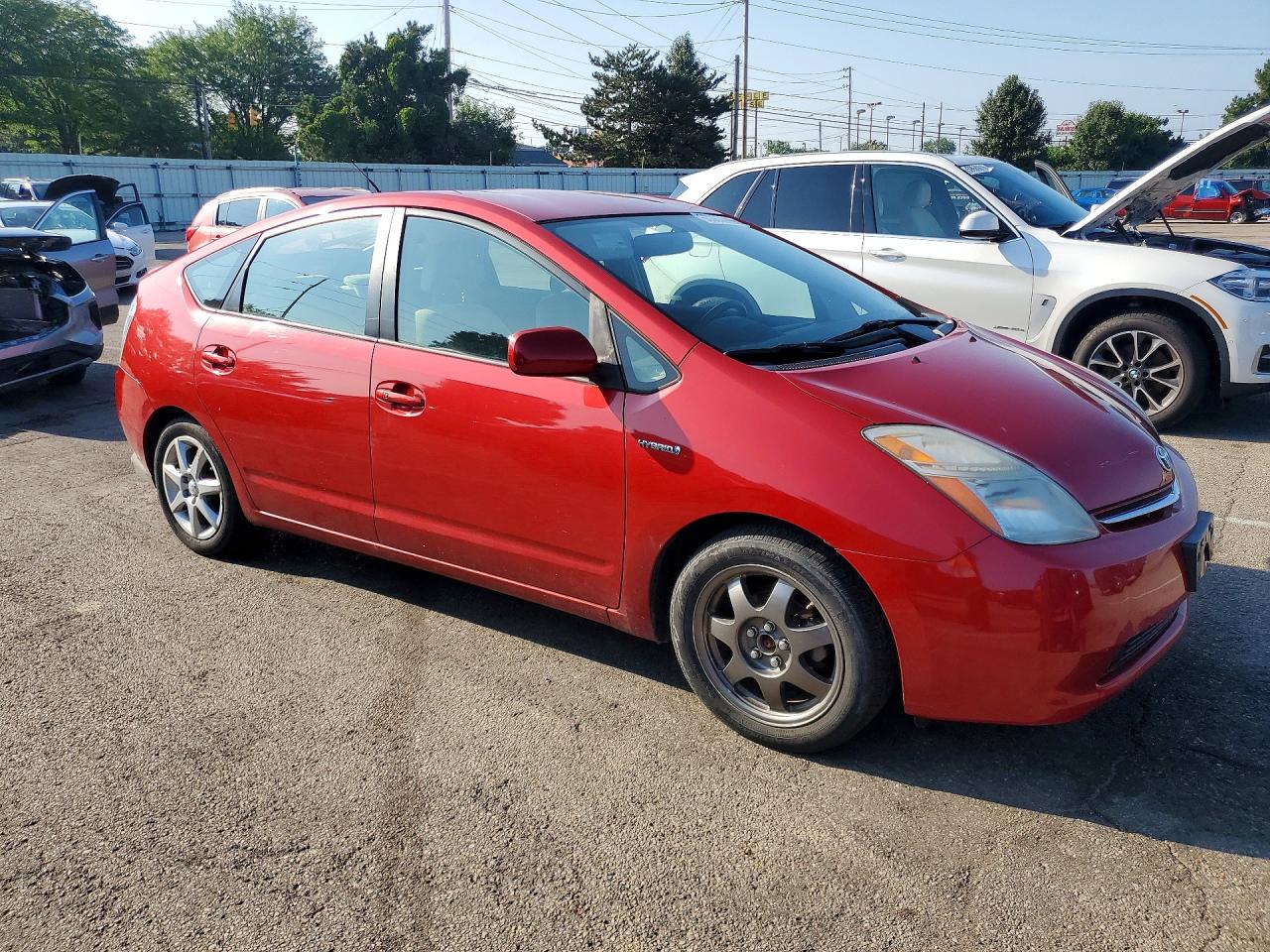 2007 Toyota Prius Touring Red vin: JTDKB20U677632990