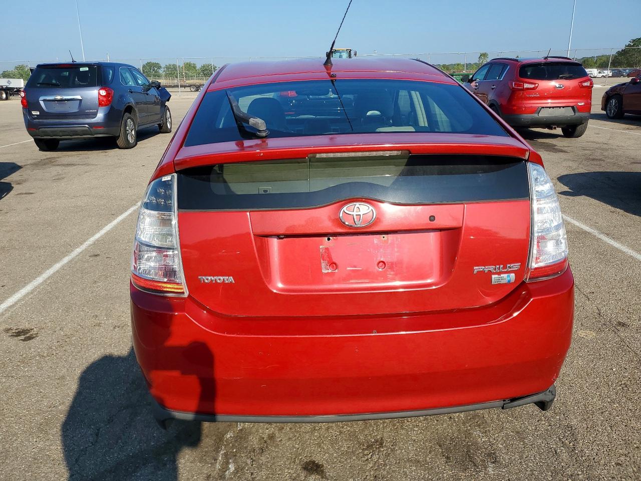 2007 Toyota Prius Touring Red vin: JTDKB20U677632990
