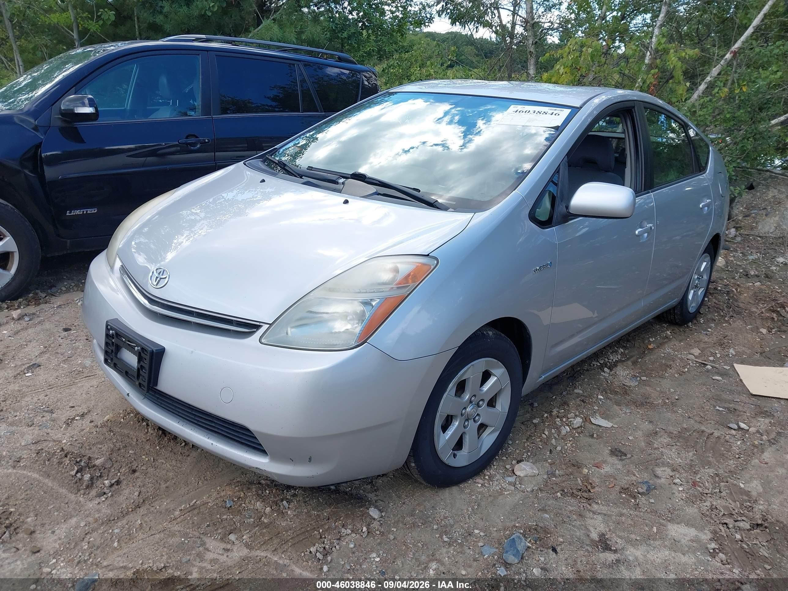 2007 Toyota Prius   Silver vin: JTDKB20U677651314