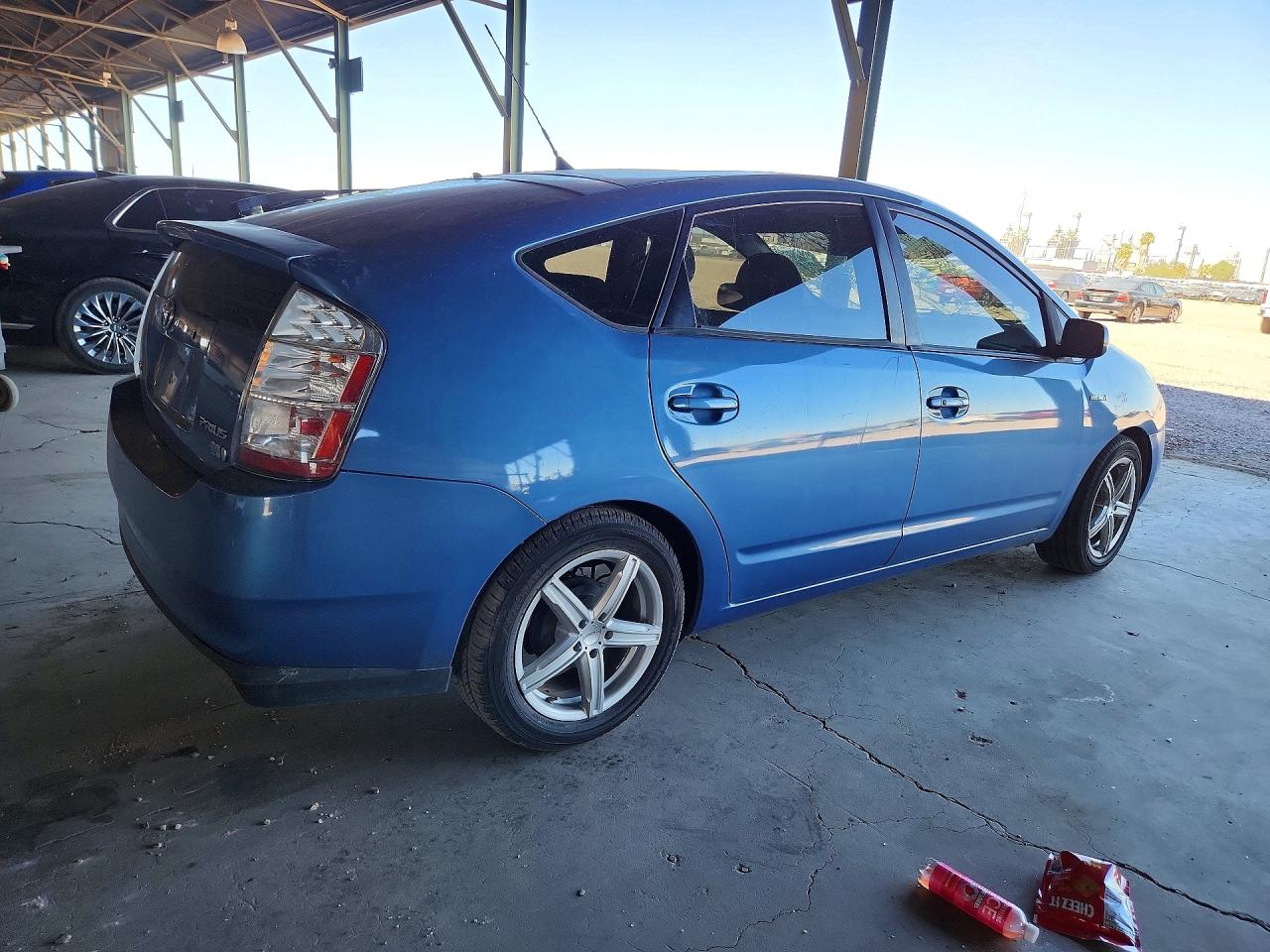 2007 Toyota Prius Base Blue vin: JTDKB20U677653029