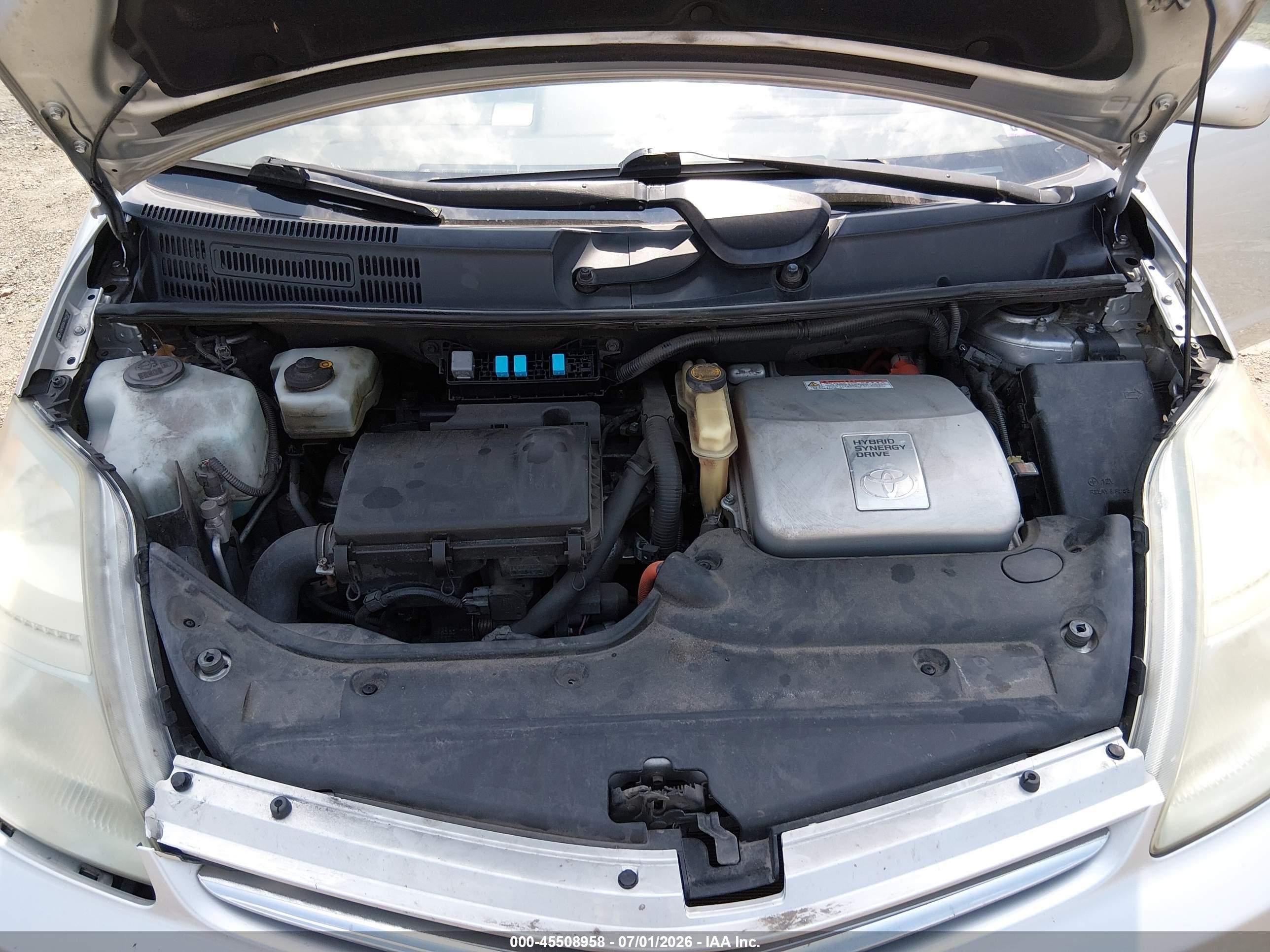 2007 Toyota Prius   Silver vin: JTDKB20U677661387