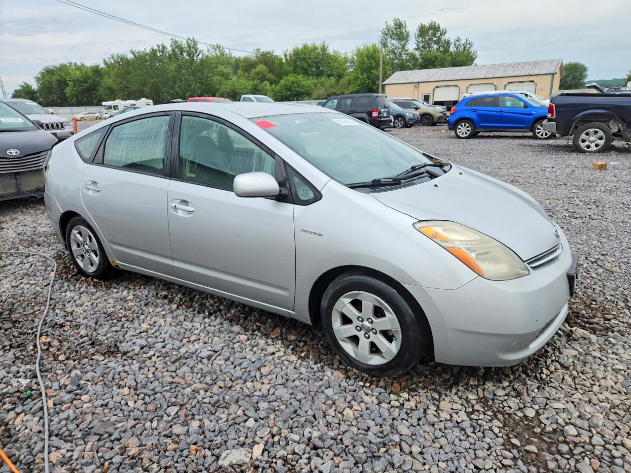 2007 Toyota Prius Base Silver vin: JTDKB20U677675905