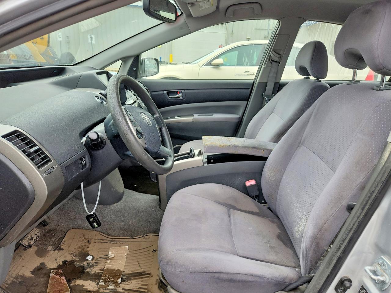 2007 Toyota Prius Base Silver vin: JTDKB20U677675905