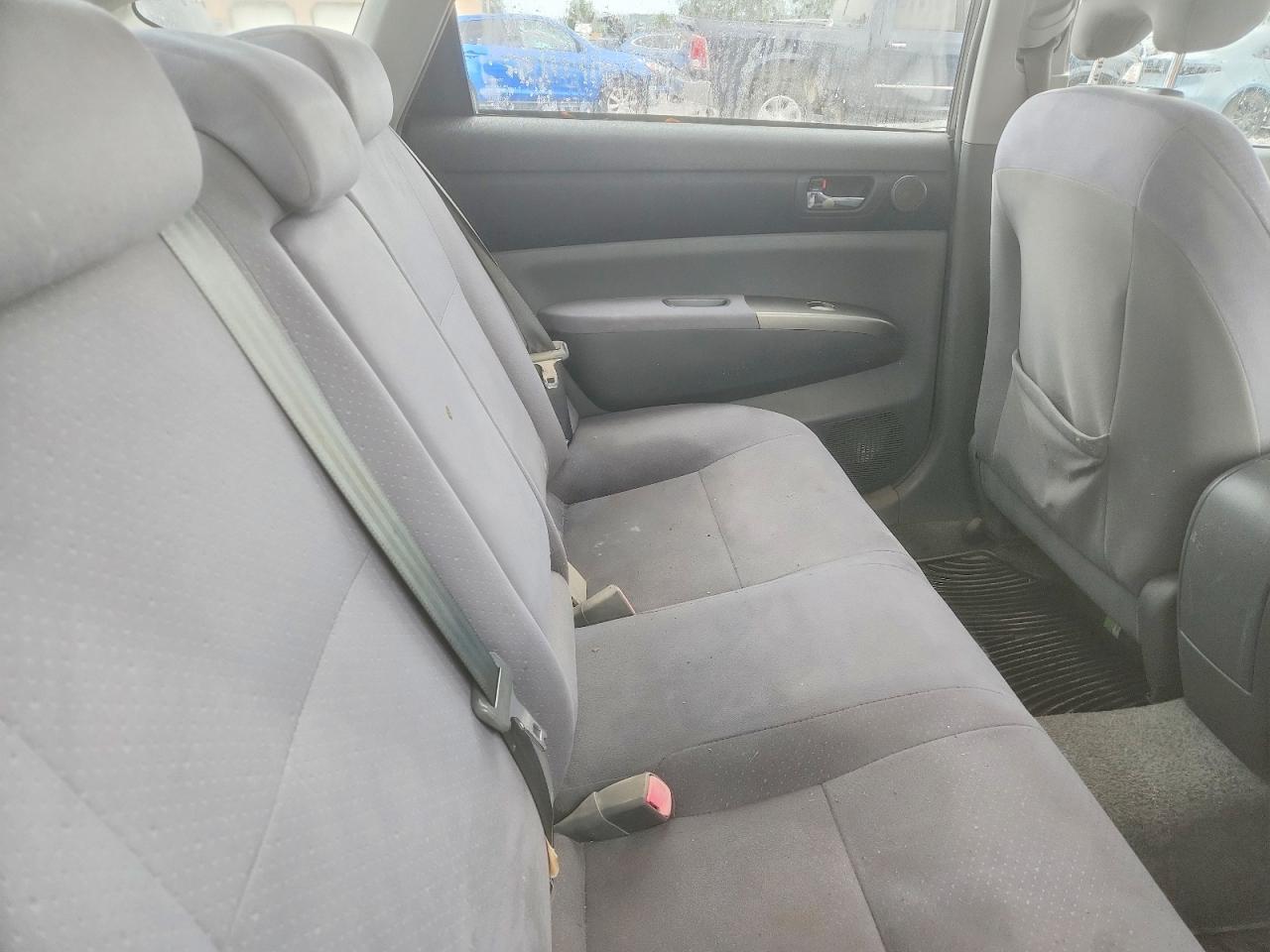 2007 Toyota Prius Base Silver vin: JTDKB20U677675905