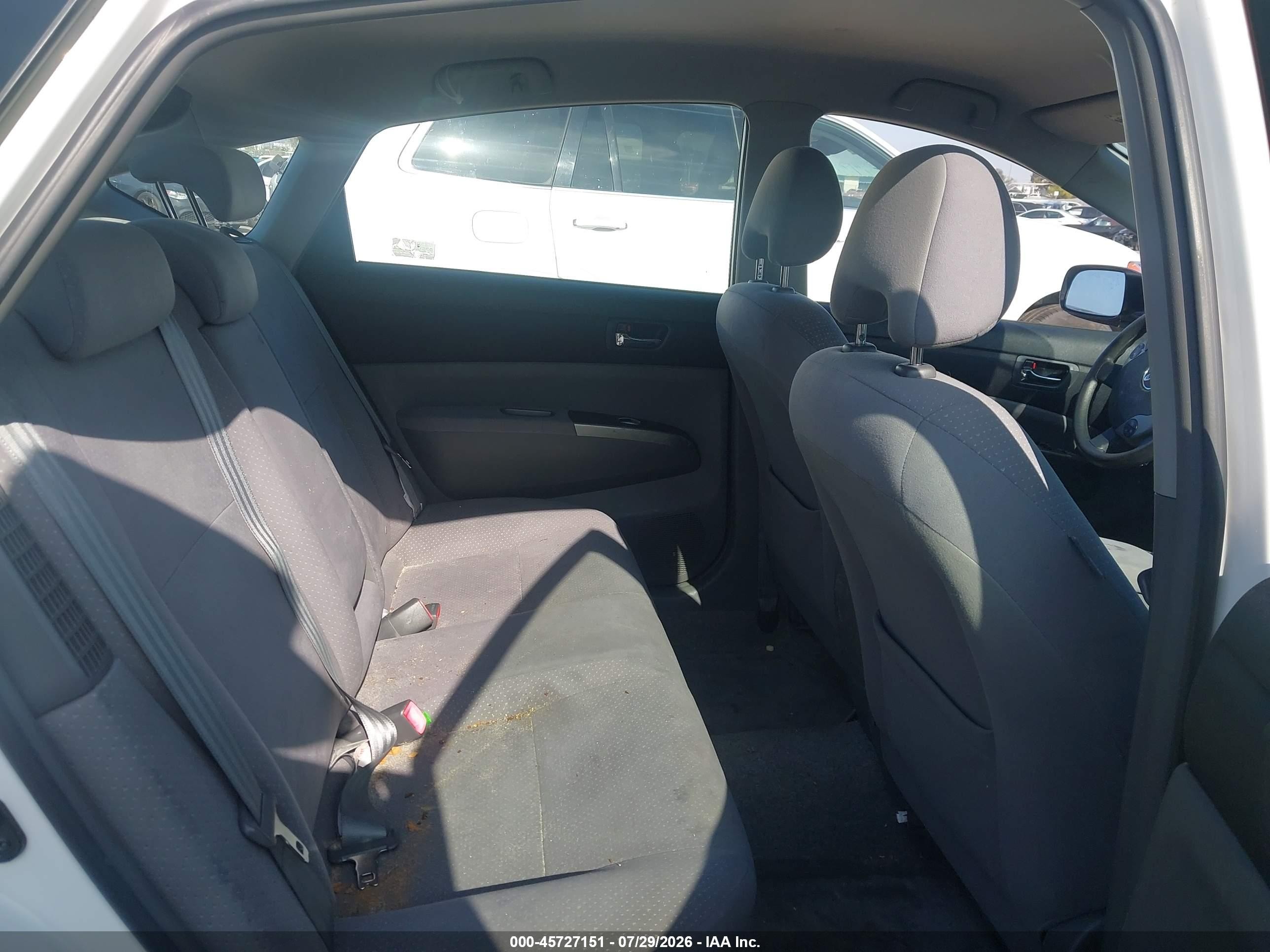 2007 Toyota Prius   White vin: JTDKB20U677687617