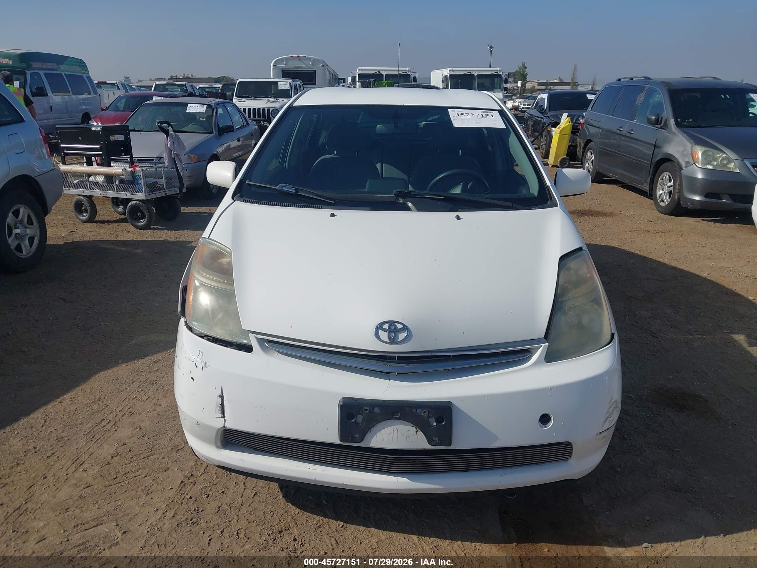 2007 Toyota Prius   White vin: JTDKB20U677687617
