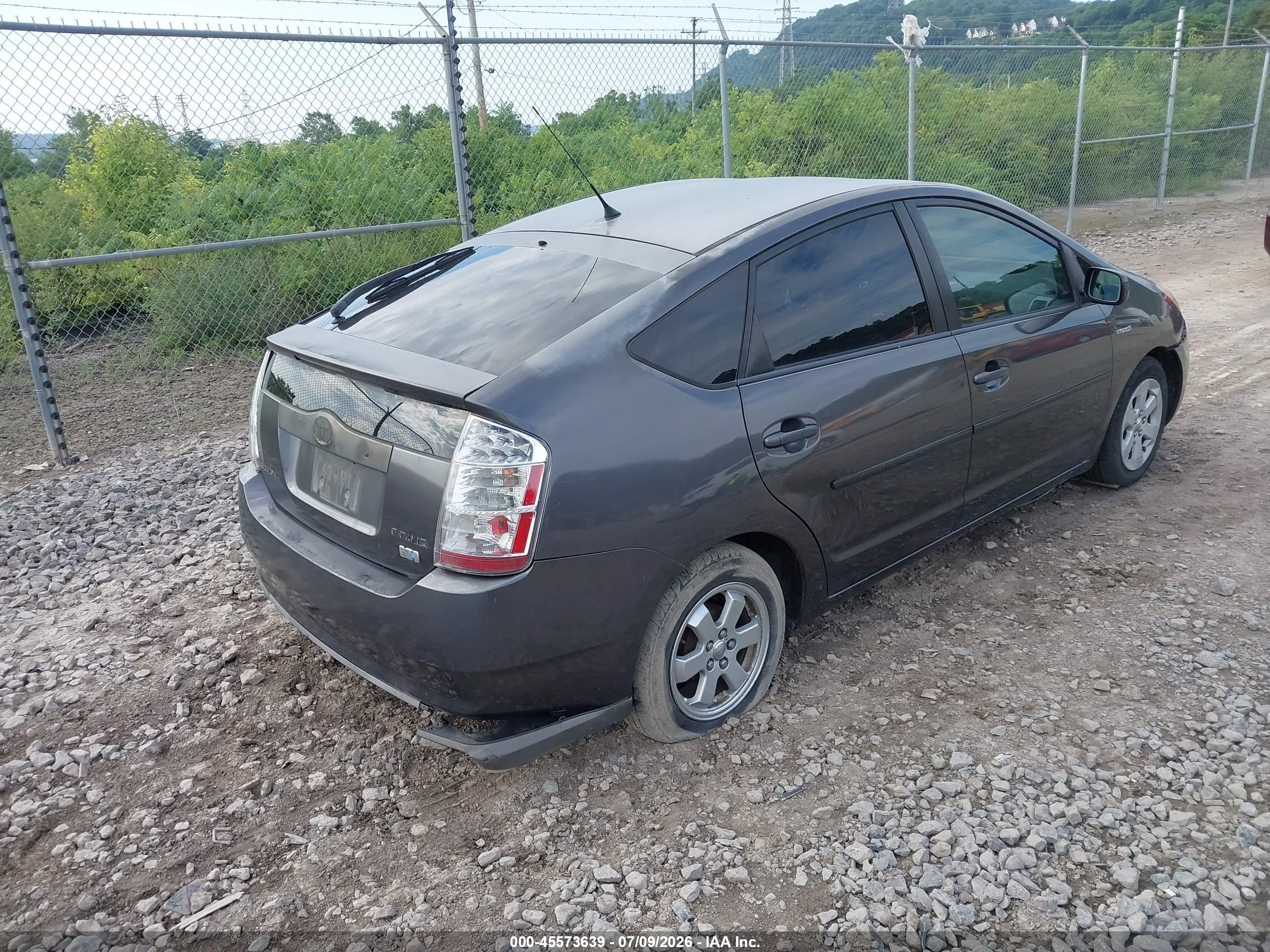 2008 Toyota Prius   Gray vin: JTDKB20U683344573