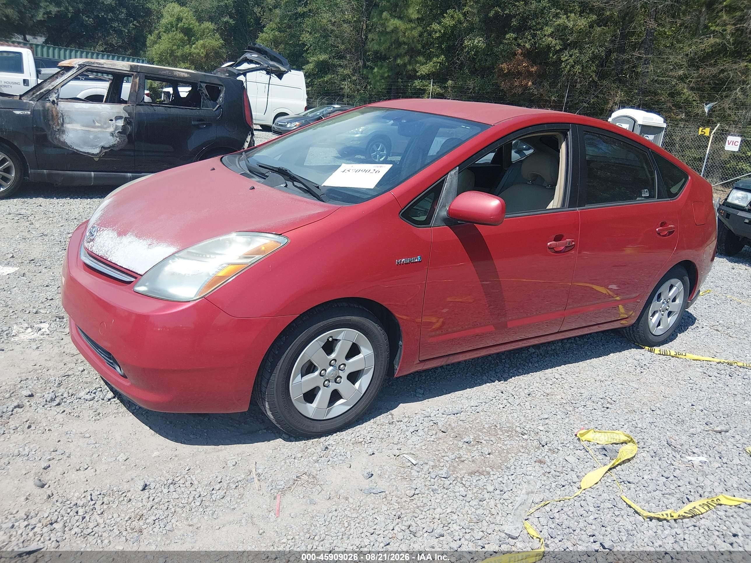2008 Toyota Prius   Red vin: JTDKB20U683394860