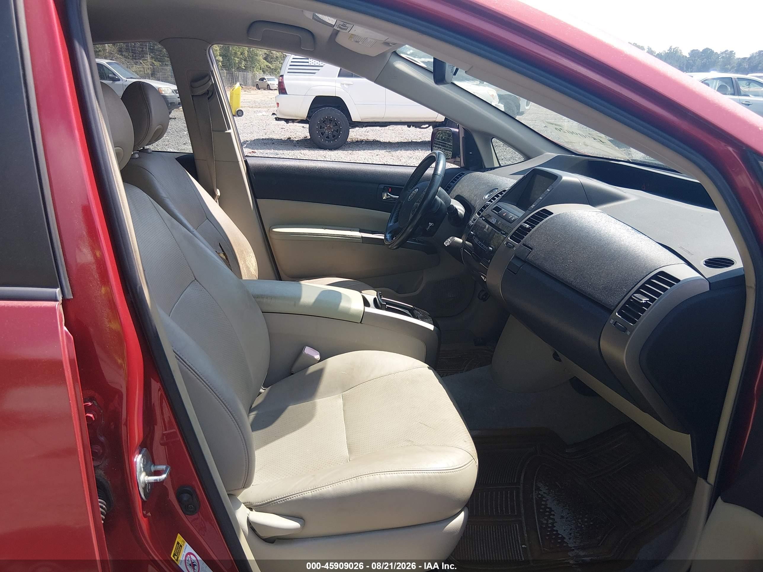 2008 Toyota Prius   Red vin: JTDKB20U683394860