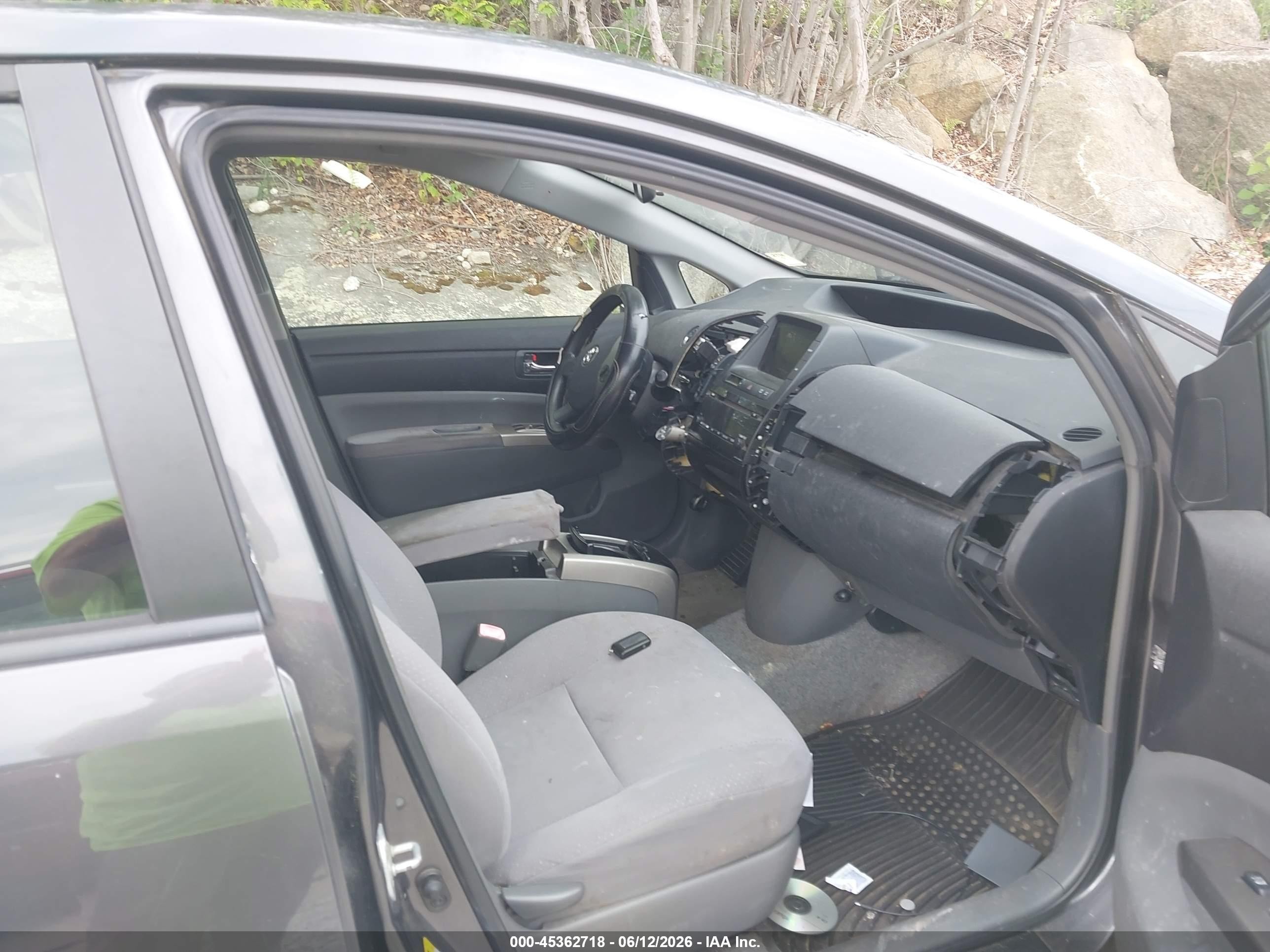 2008 Toyota Prius   Dark Blue vin: JTDKB20U683394955