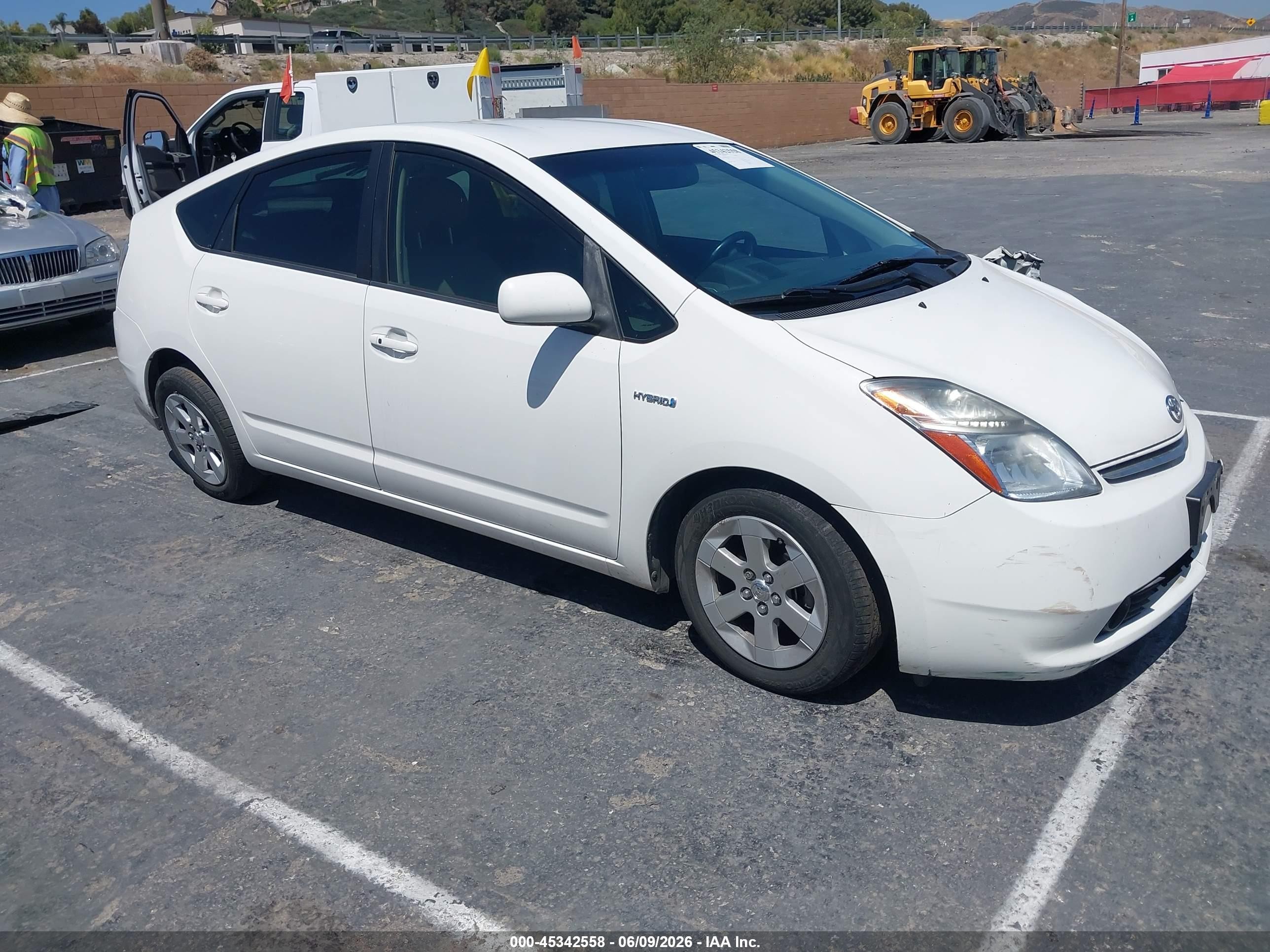 2008 Toyota Prius   Белый vin: JTDKB20U683423449