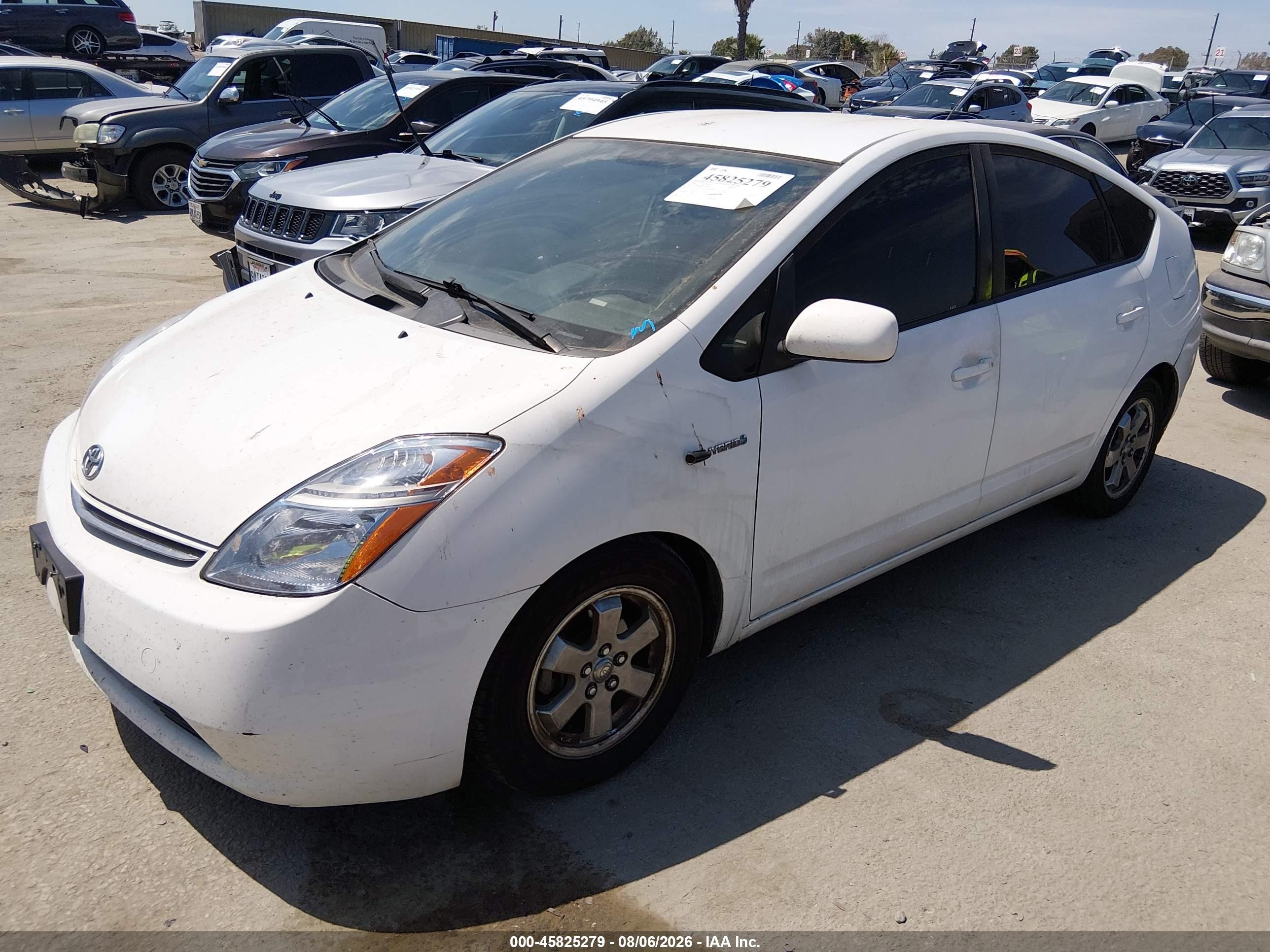2008 Toyota Prius   White vin: JTDKB20U683423600