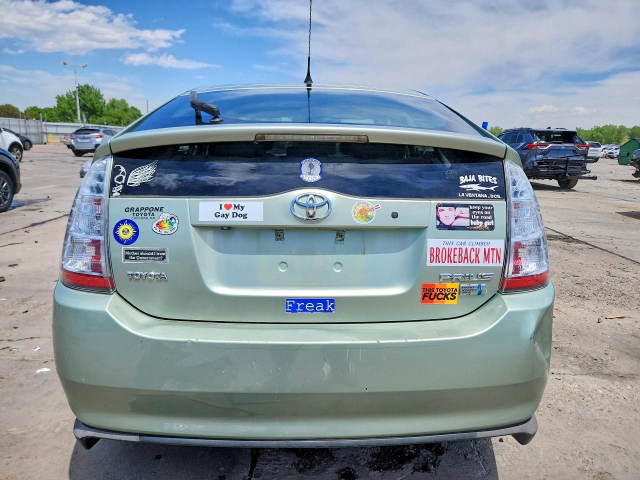 2008 Toyota Prius Base Green vin: JTDKB20U683424651
