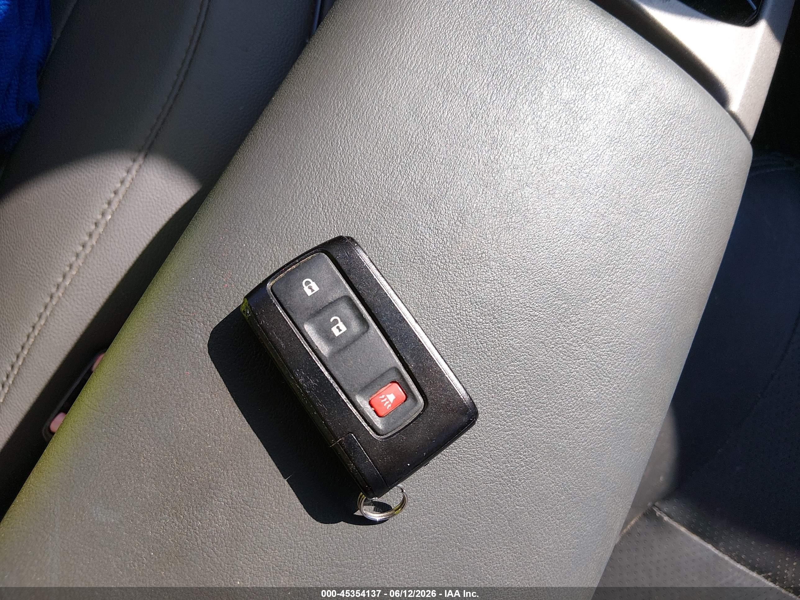 2008 Toyota Prius   Gray vin: JTDKB20U683426593