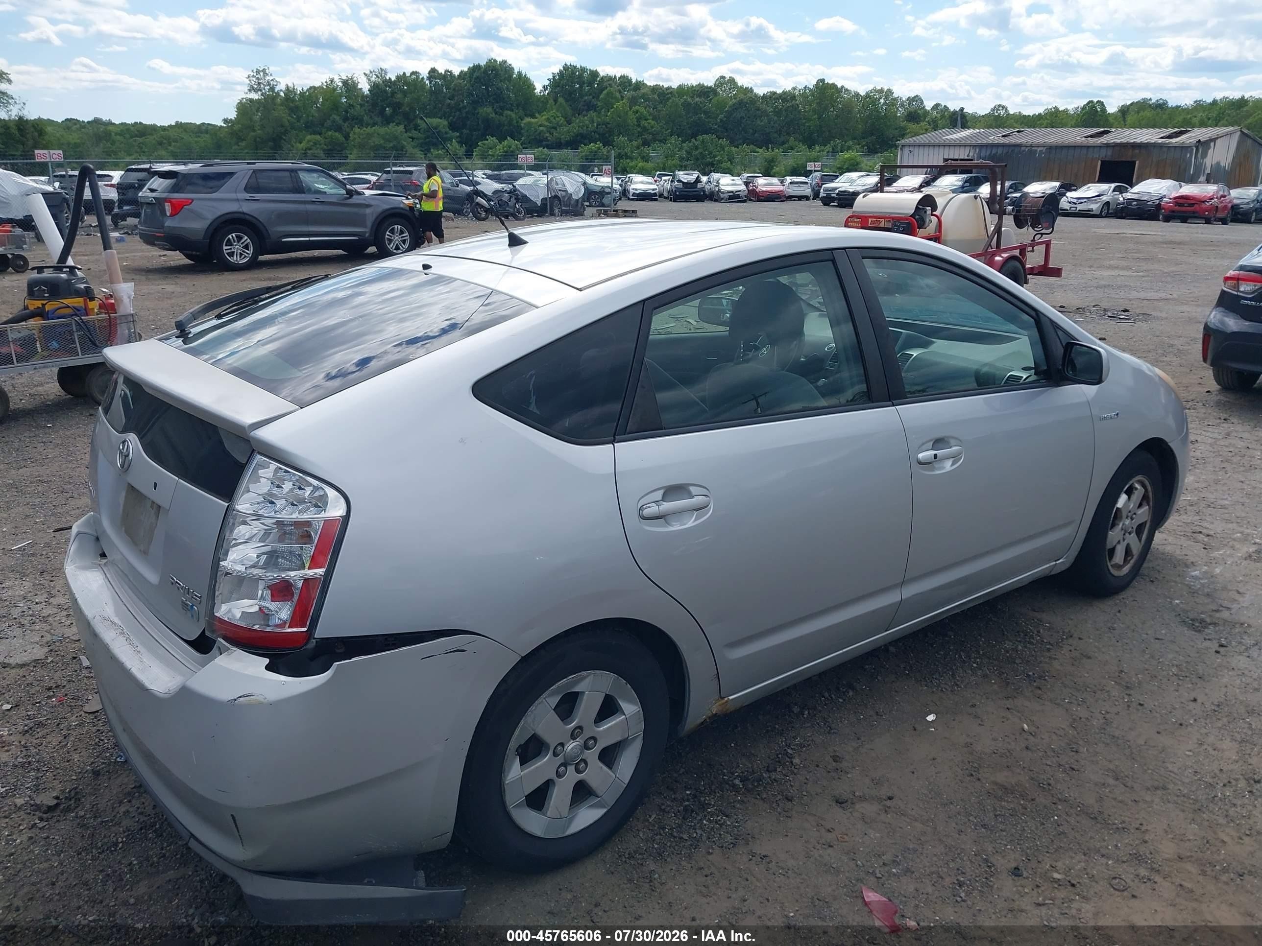 2008 Toyota Prius Silver vin: JTDKB20U687777741