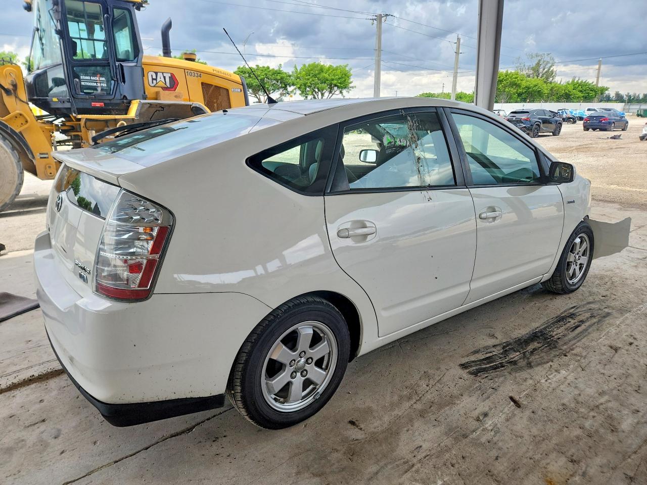 2009 Toyota Prius Base White vin: JTDKB20U693506817