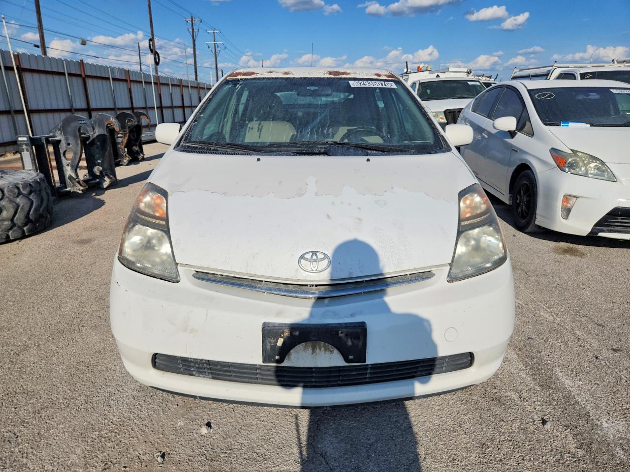 2009 Toyota Prius Base Белый vin: JTDKB20U693518336